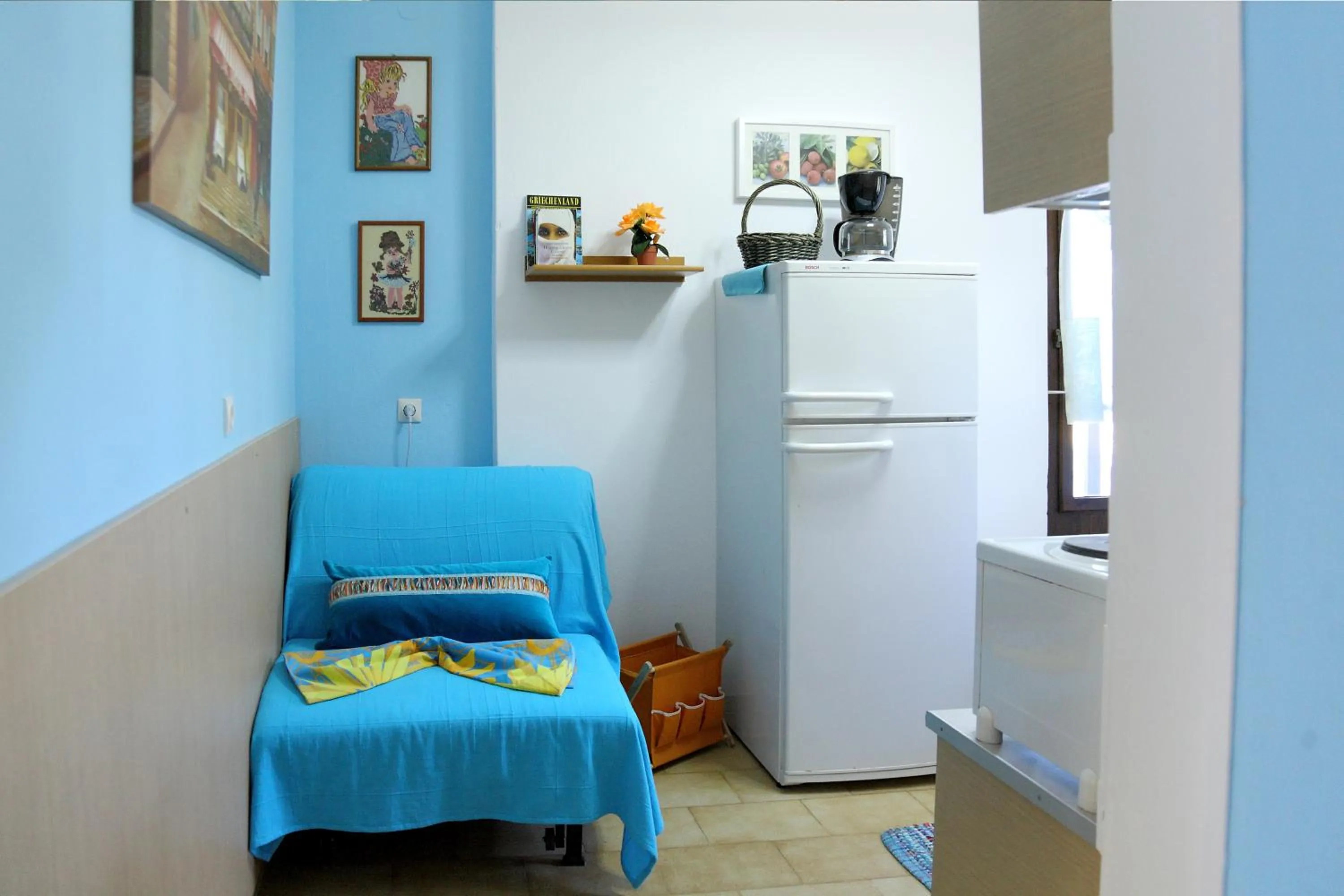 Photo of the whole room in Maras Marinas Home