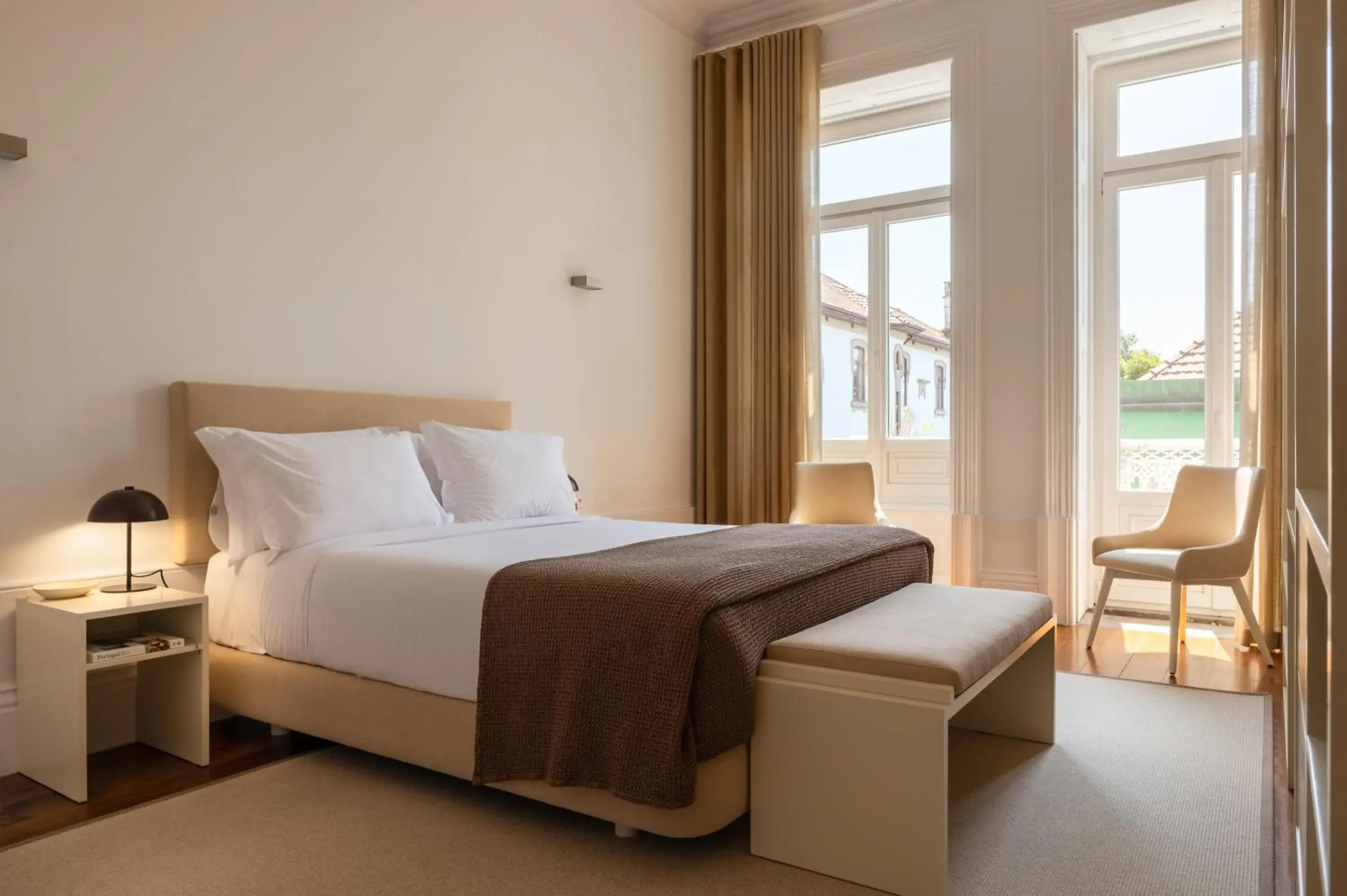 Deluxe Double or Triple Suite with Street View in Oporto Comfort Charming Cedofeita - Free Parking Deluxe Double or Triple Suite with Street View in Oporto Comfort Charming Cedofeita - Free Parking