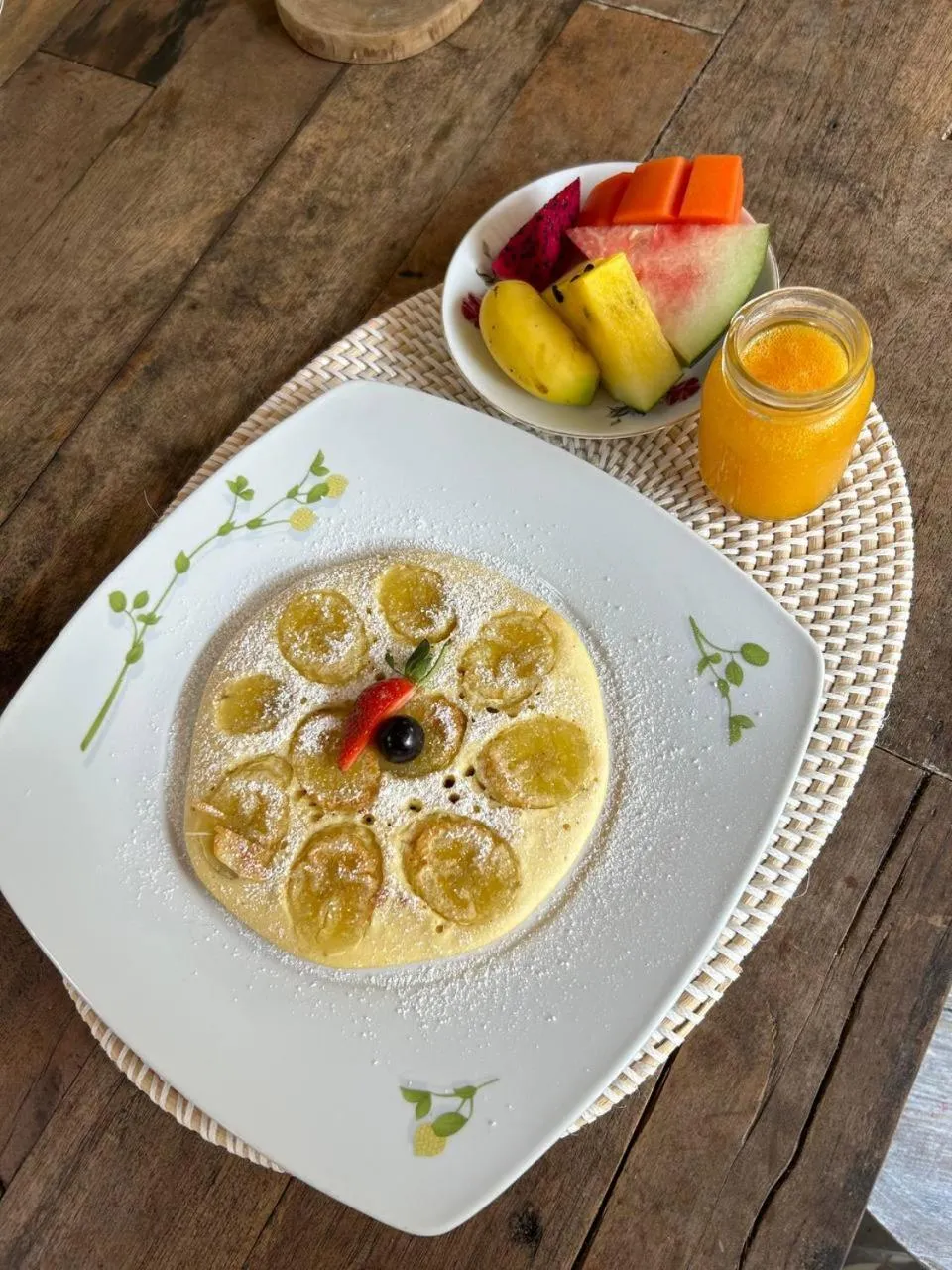 Food and drinks in Didu's Homestay Bed & Breakfast