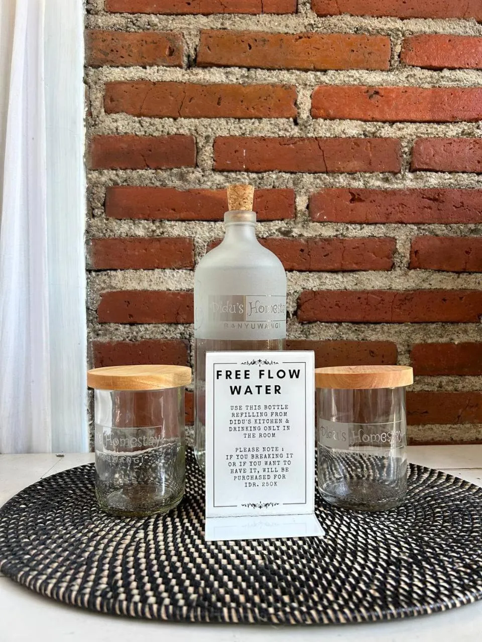 Restaurant/places to eat in Didu's Homestay Bed & Breakfast