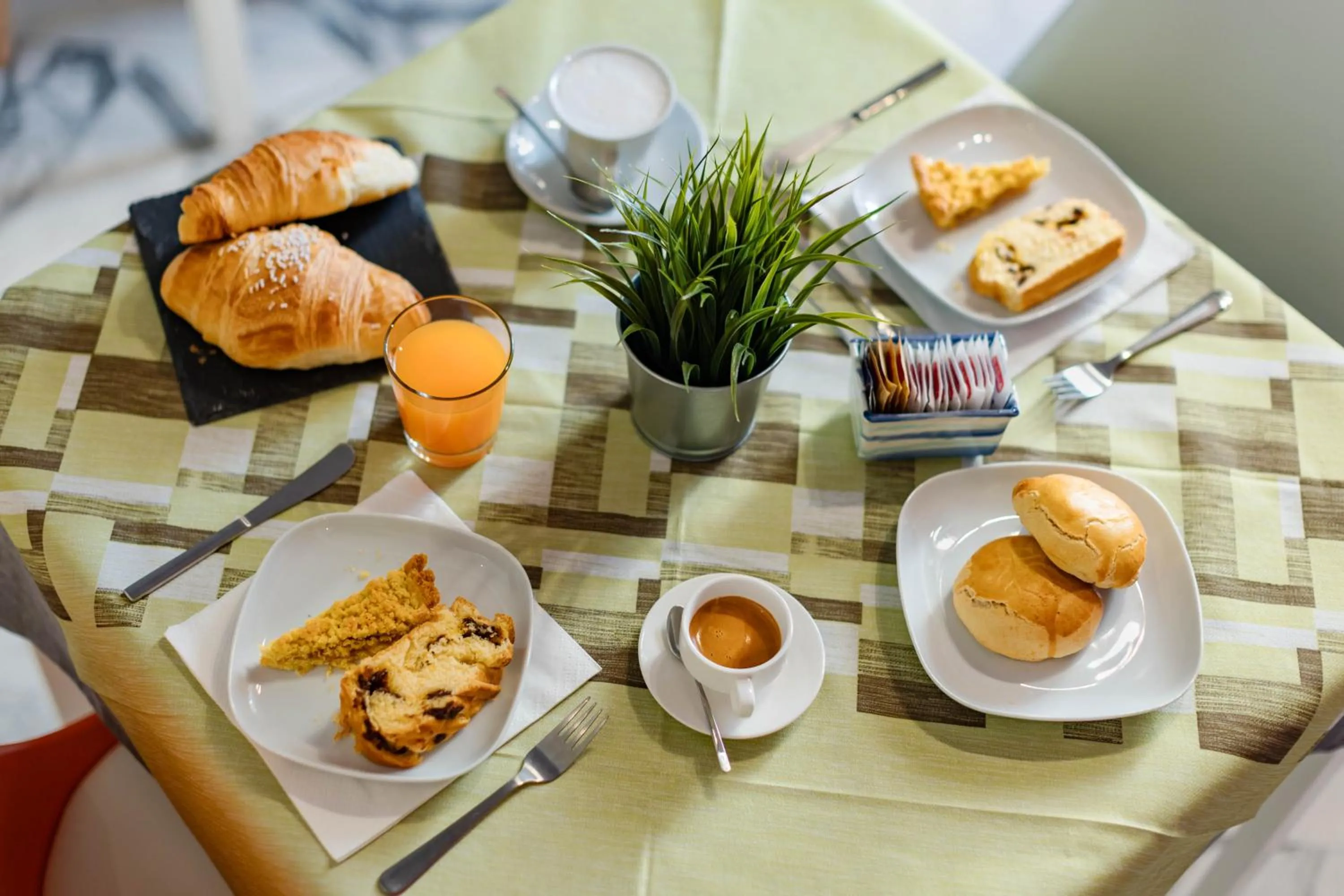 Food and drinks in Colori e Note