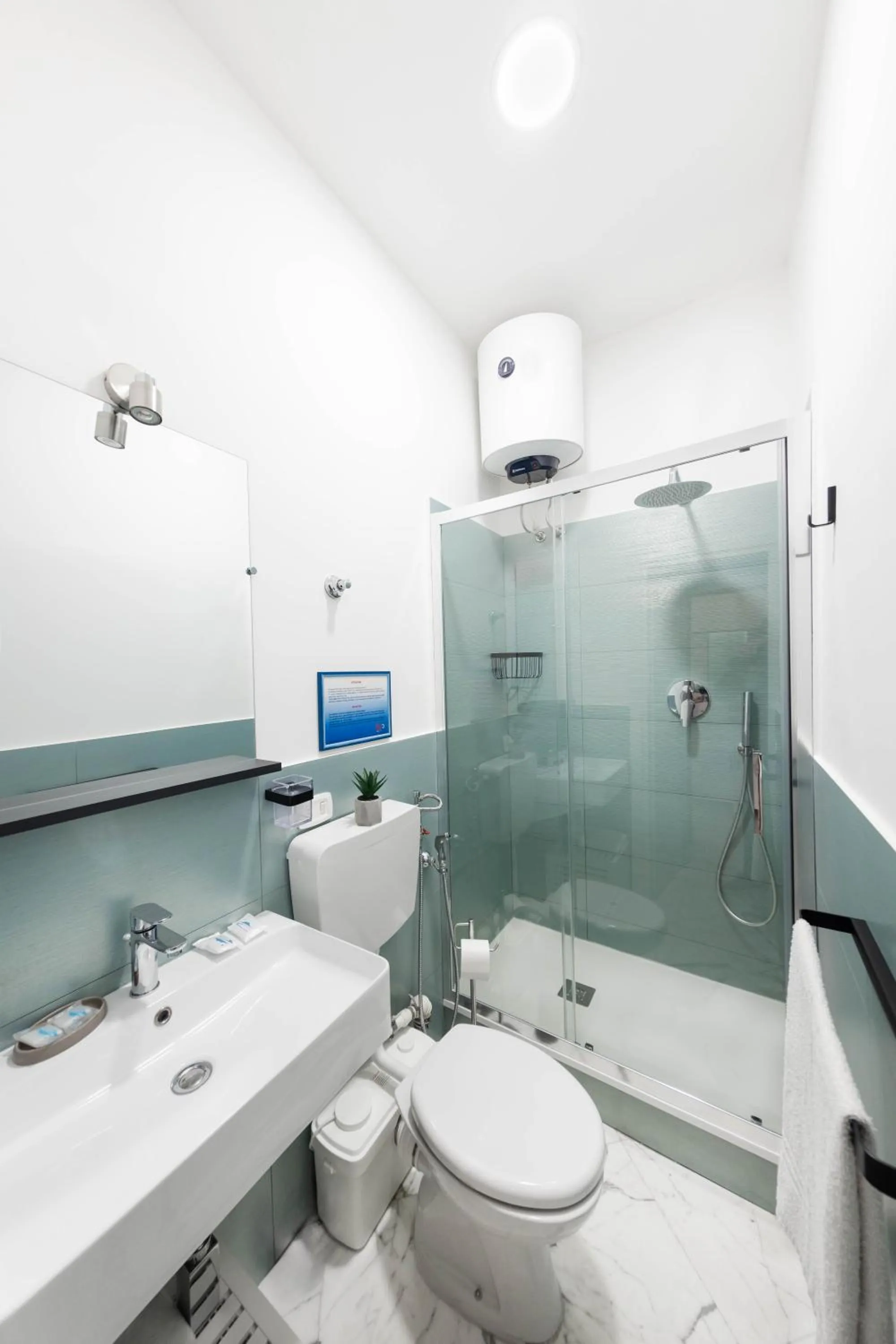 Shower in Colori e Note