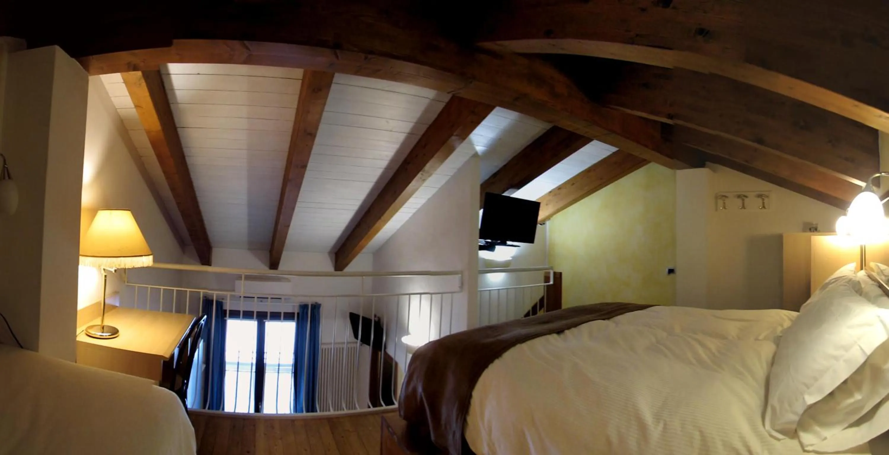 Bed in La Baita D'Oro Ristorante Residence