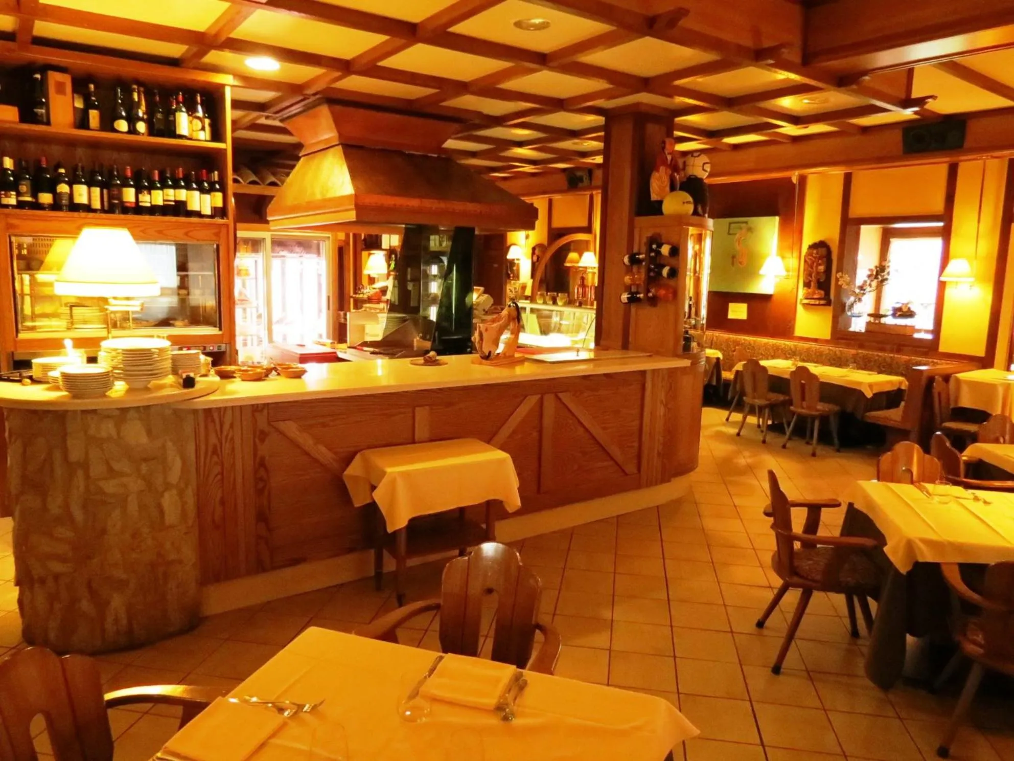 Restaurant/places to eat in La Baita D'Oro Ristorante Residence