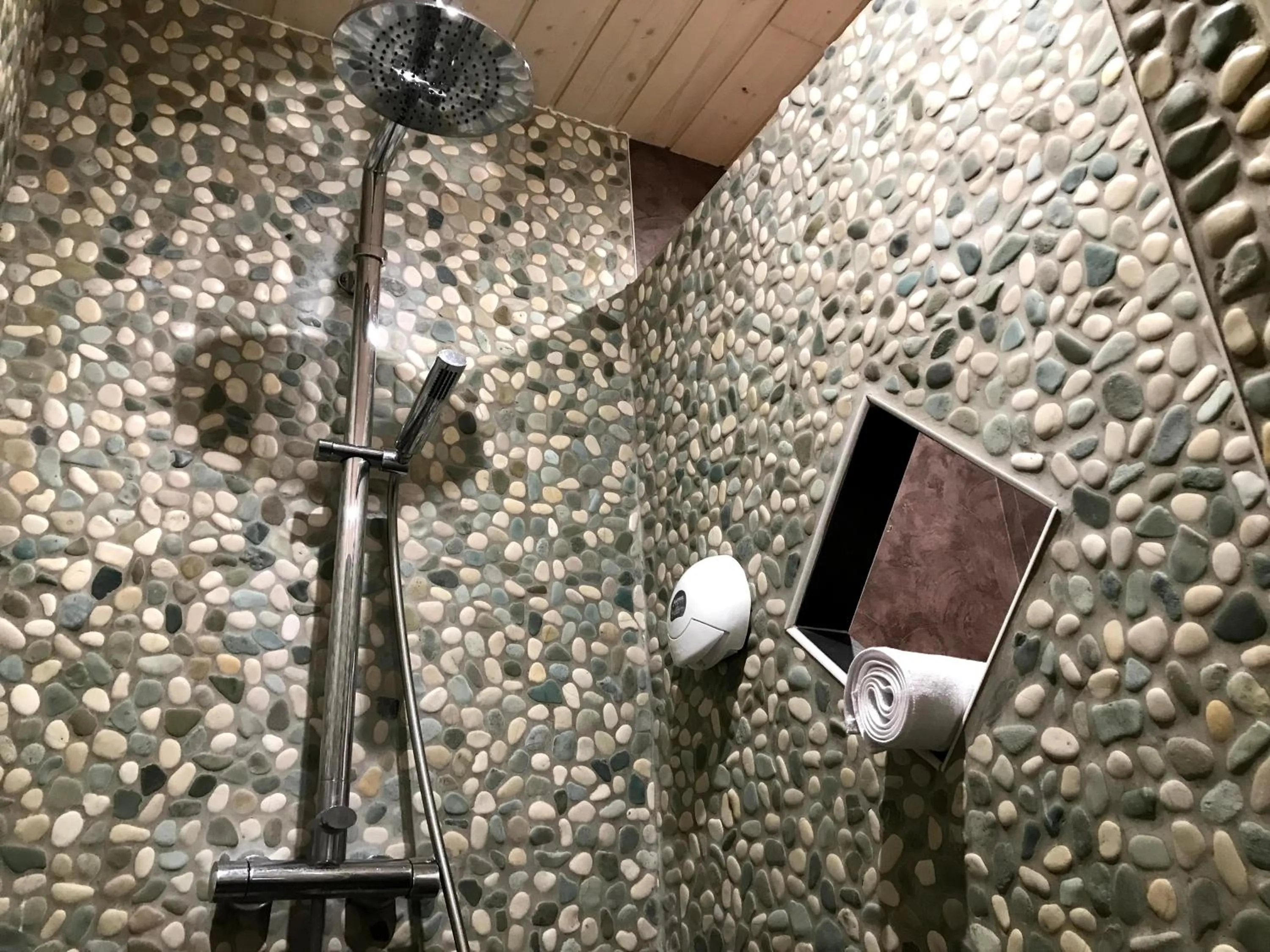 HOSTELLERIE DES BICHONNIERES