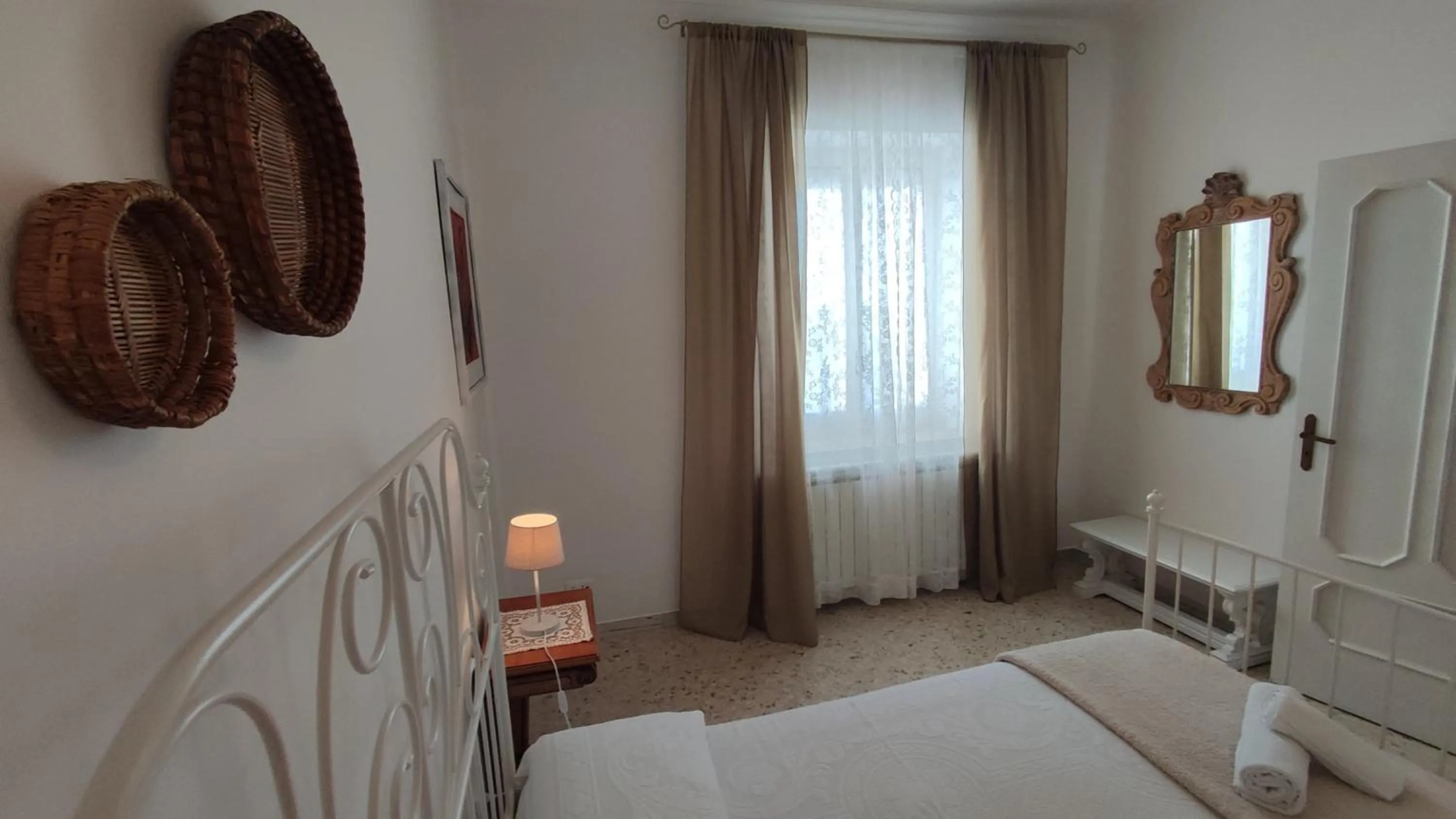 Bedroom, Bed in Welcome to Alberobello