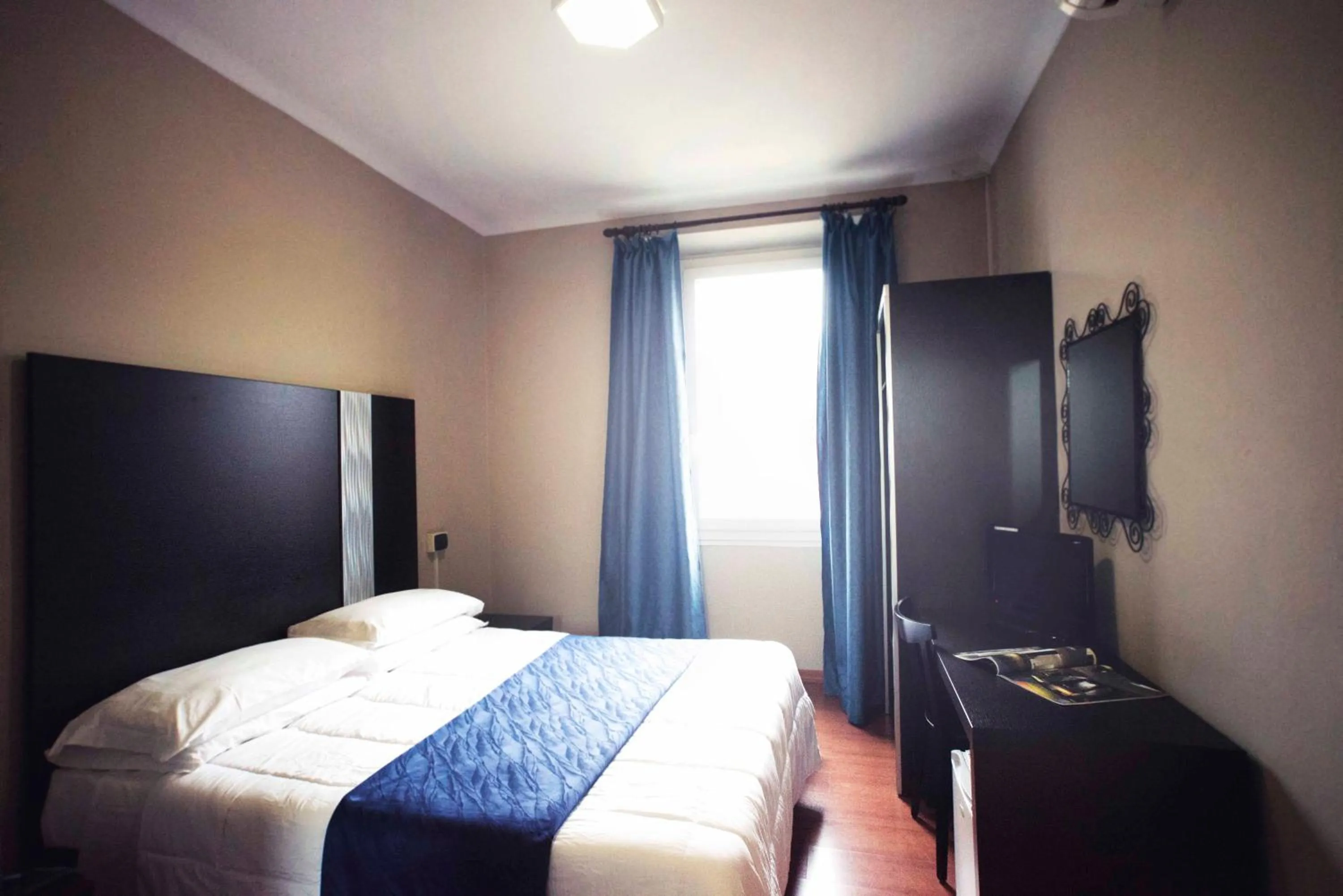 Photo of the whole room, Bed in Hotel Principe