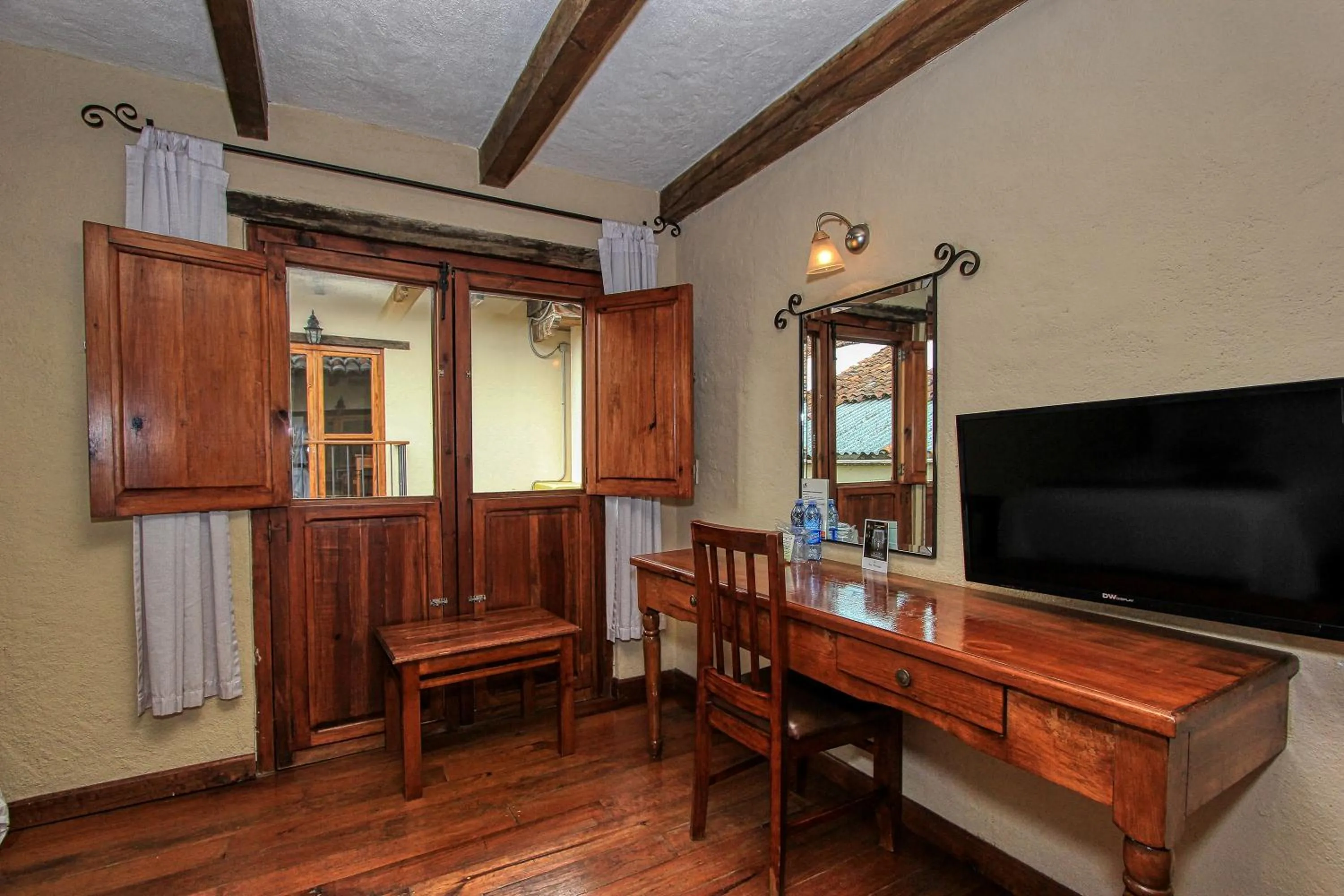 TV and multimedia in Hotel San Marcos