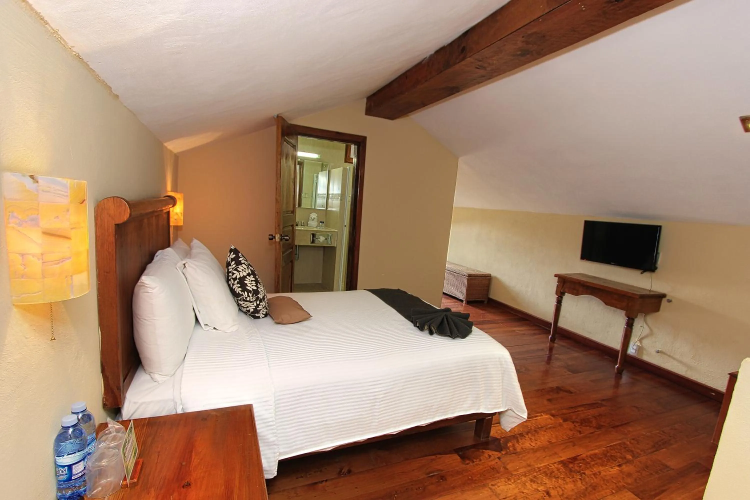 Photo of the whole room, Bed in Hotel San Marcos