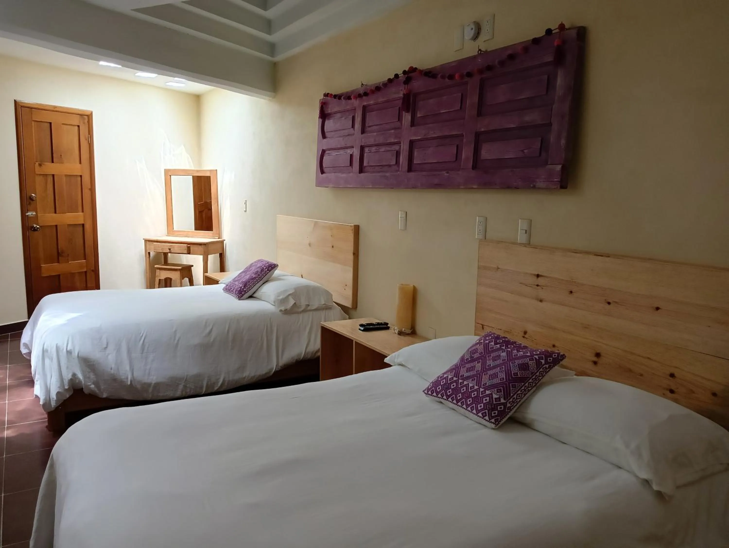 Photo of the whole room, Bed in J&K Suite