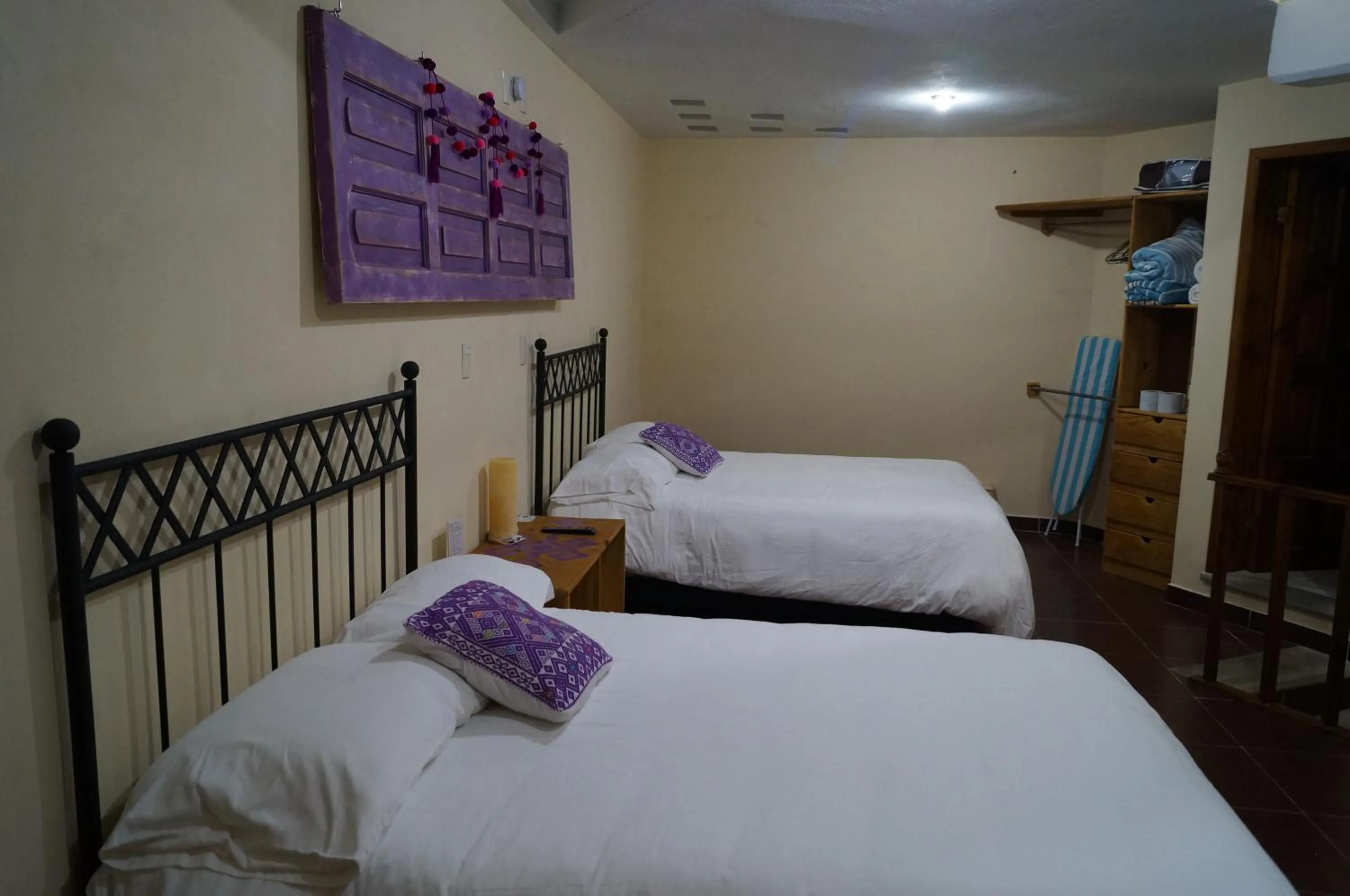 Photo of the whole room, Bed in J&K Suite