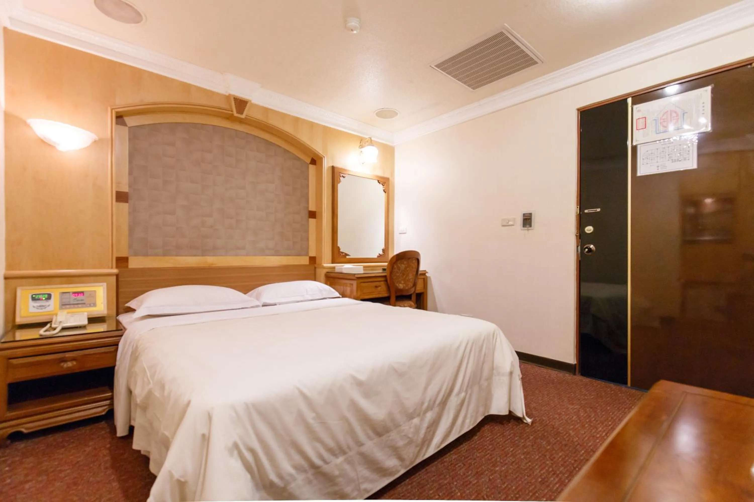 Photo of the whole room, Bed in Champion Hotel