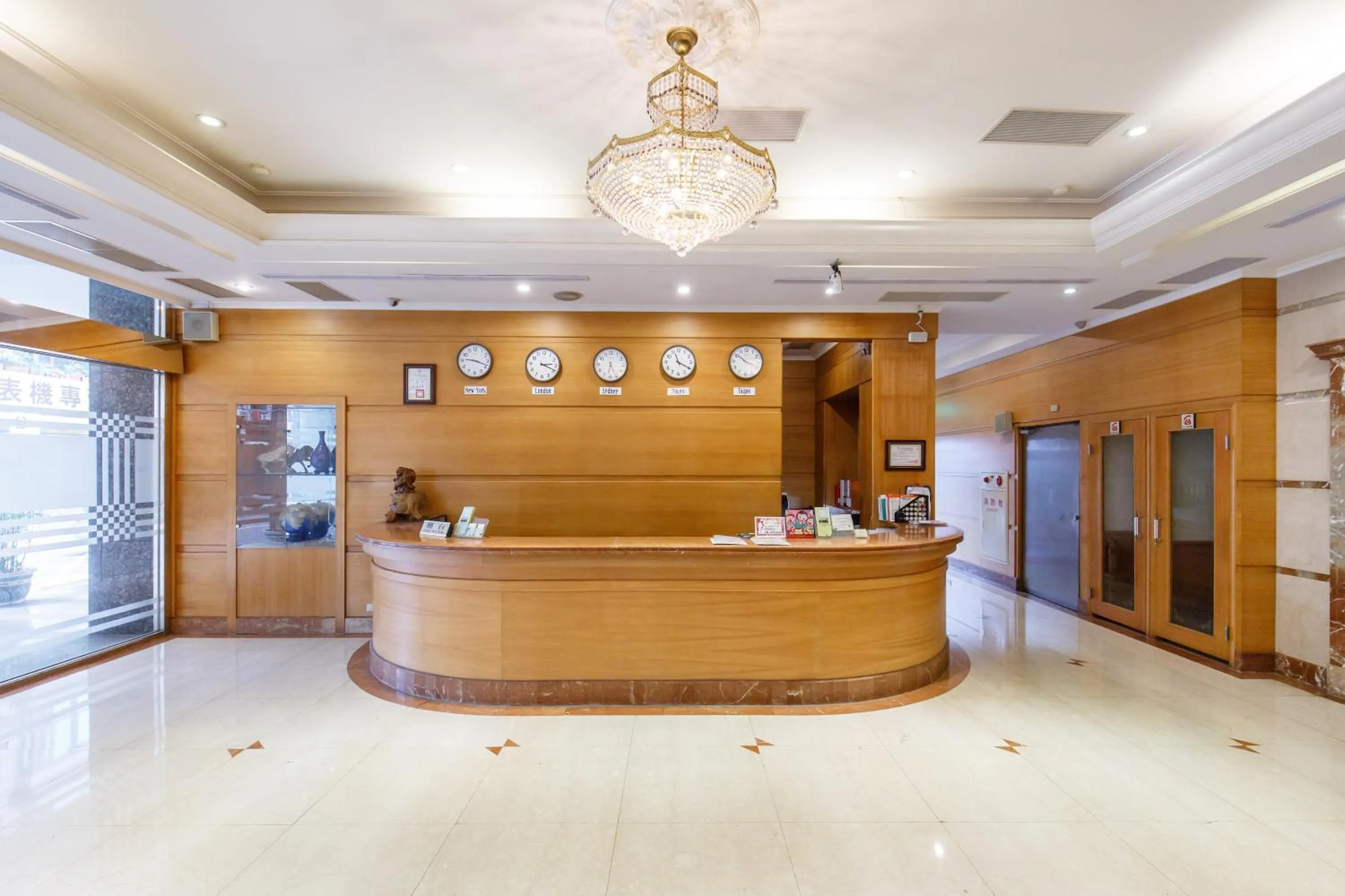 Lobby or reception in Champion Hotel