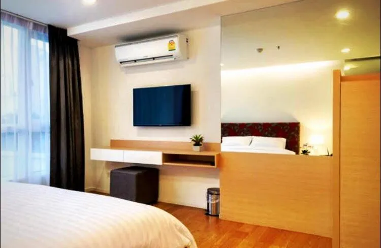 Bed in Luxury Suite @ BTS Nana