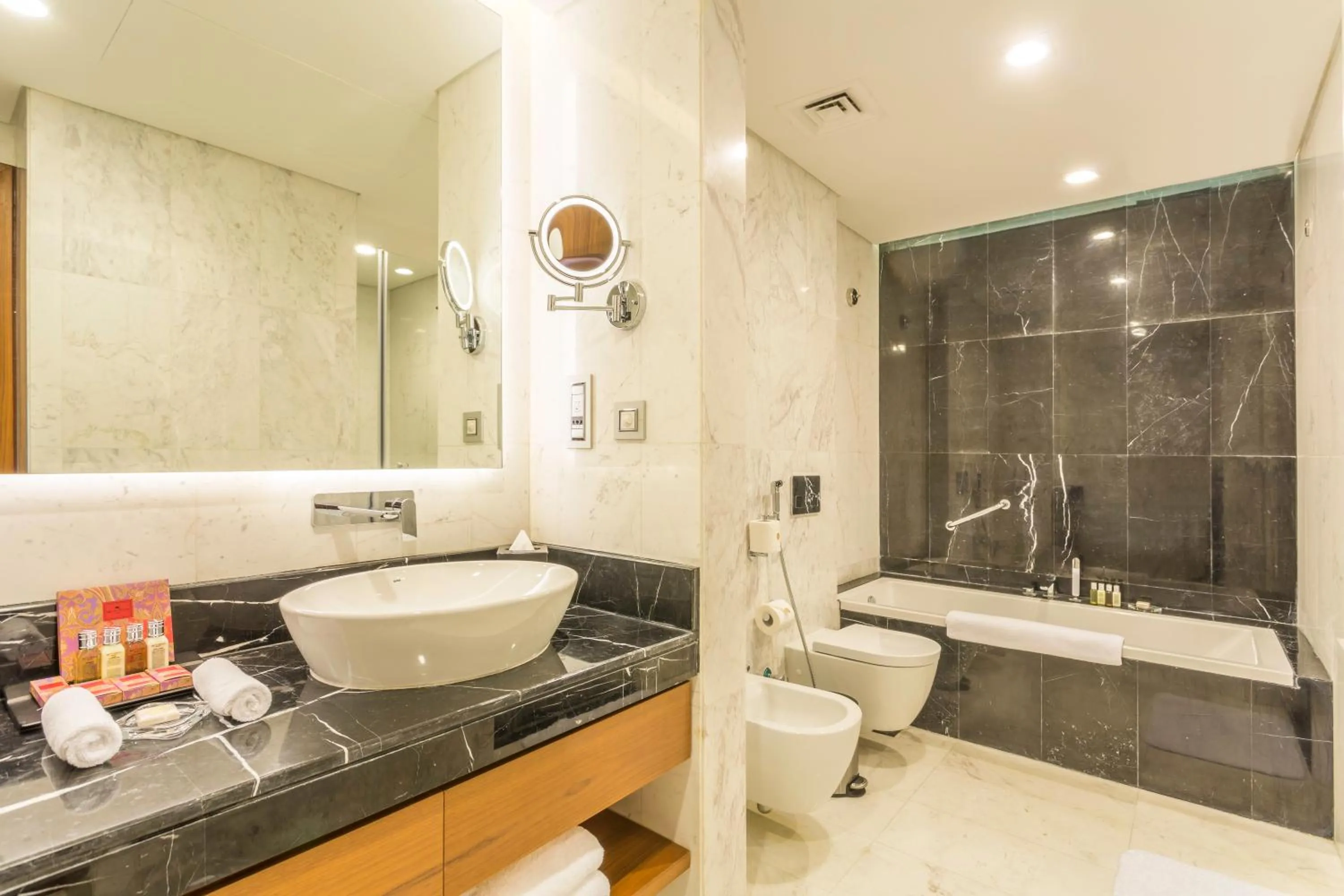 Bathroom in The Avenue Hotel