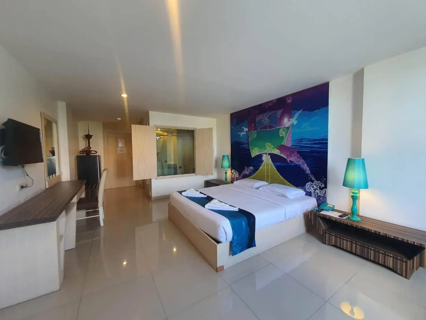 Superior Deluxe Double or Twin Room in The Pacific Cool Chic Superior Deluxe Double or Twin Room in The Pacific Cool Chic