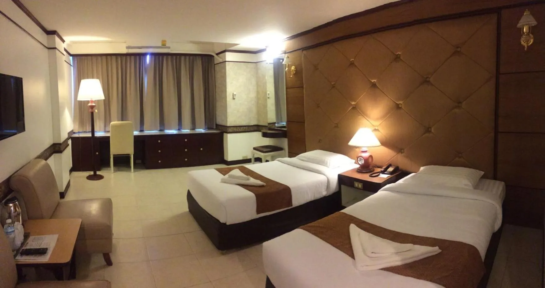 Bed in The Pacific Cool Chic