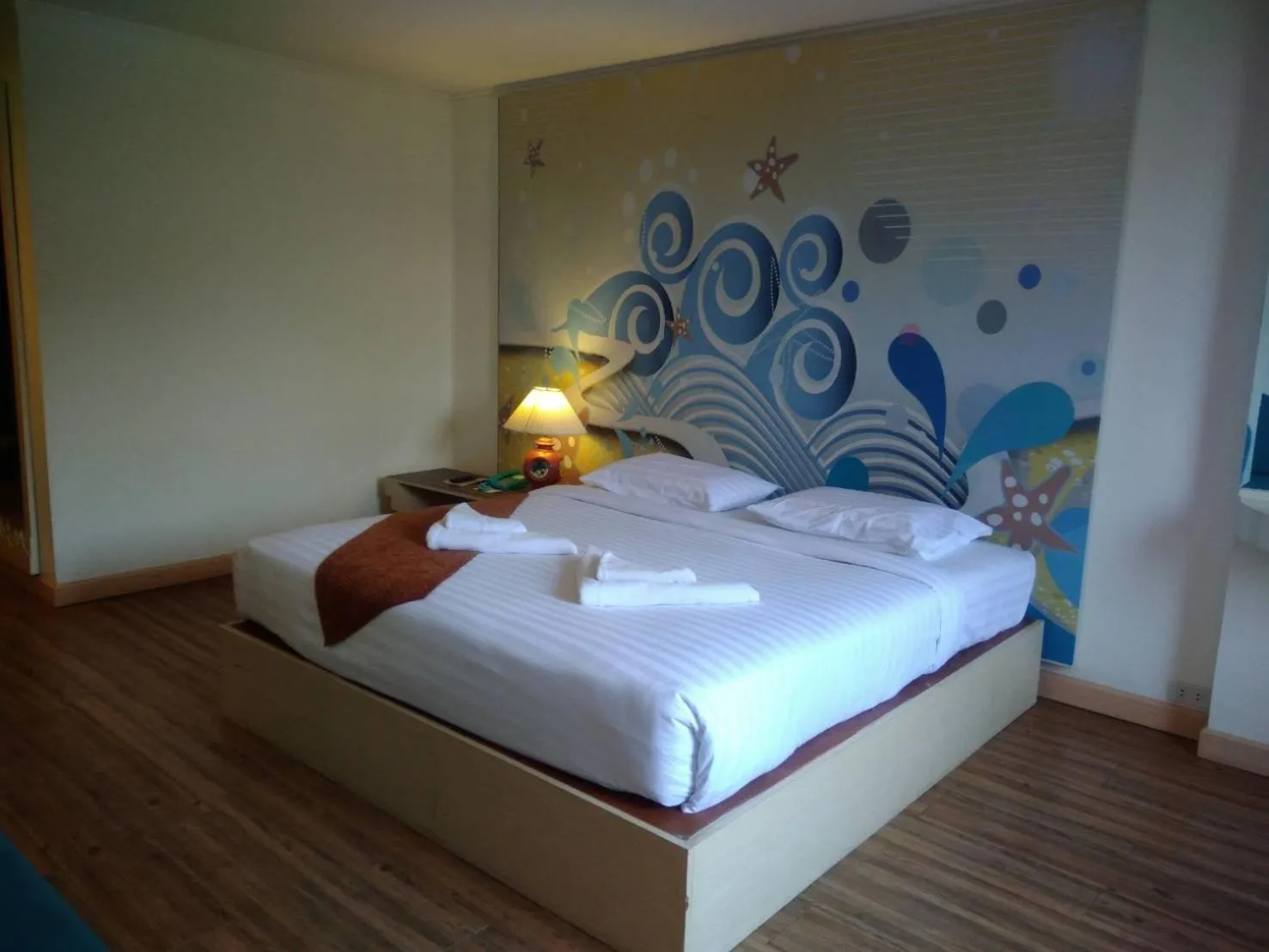 Bed in The Pacific Cool Chic