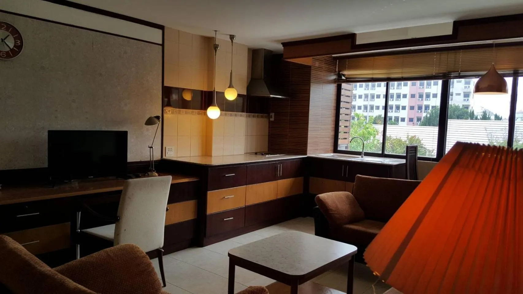 Kitchen or kitchenette in The Pacific Cool Chic