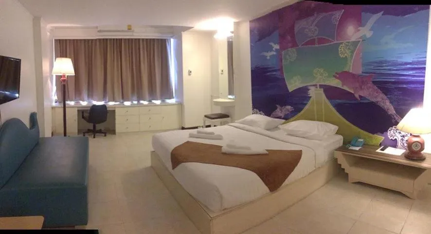 Bed in The Pacific Cool Chic