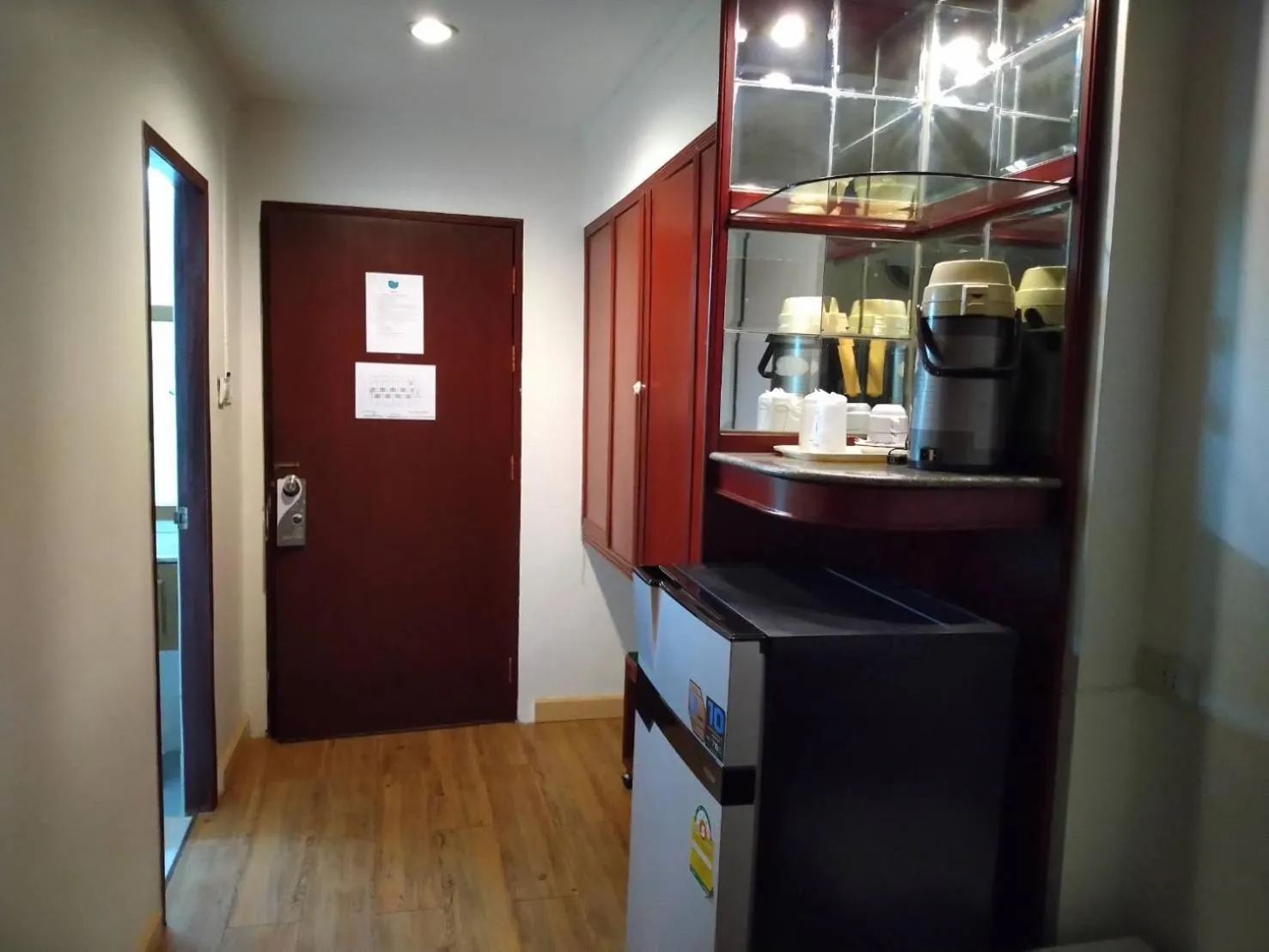 Coffee/tea facilities in The Pacific Cool Chic