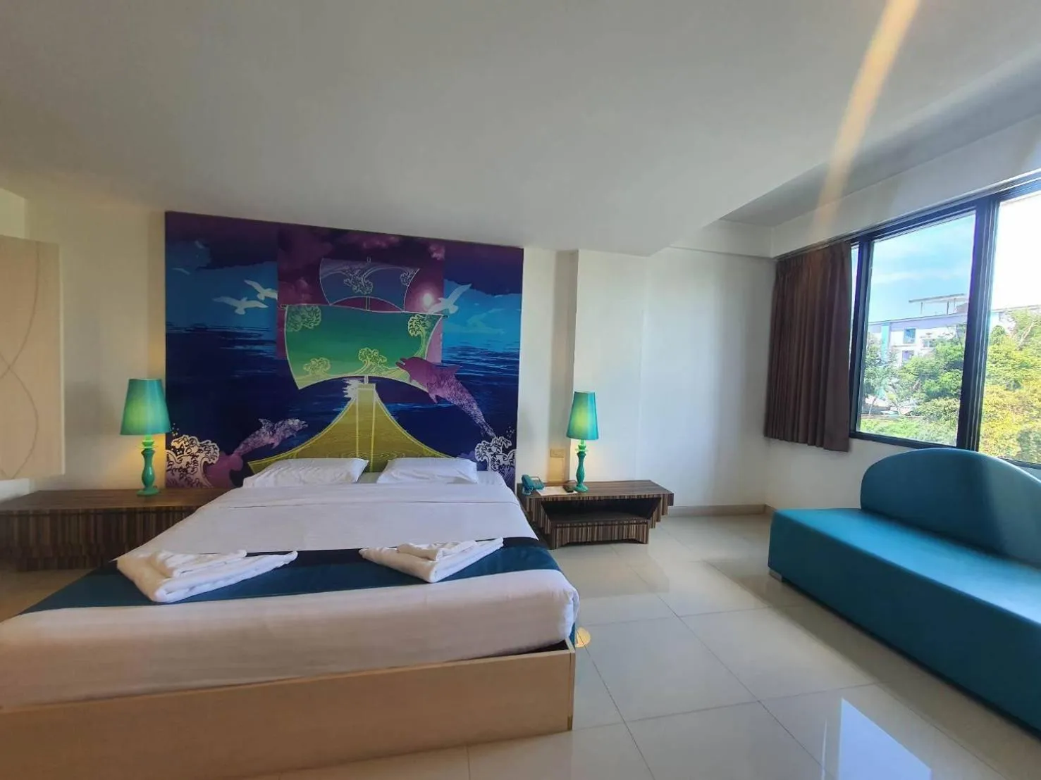 Bed in The Pacific Cool Chic