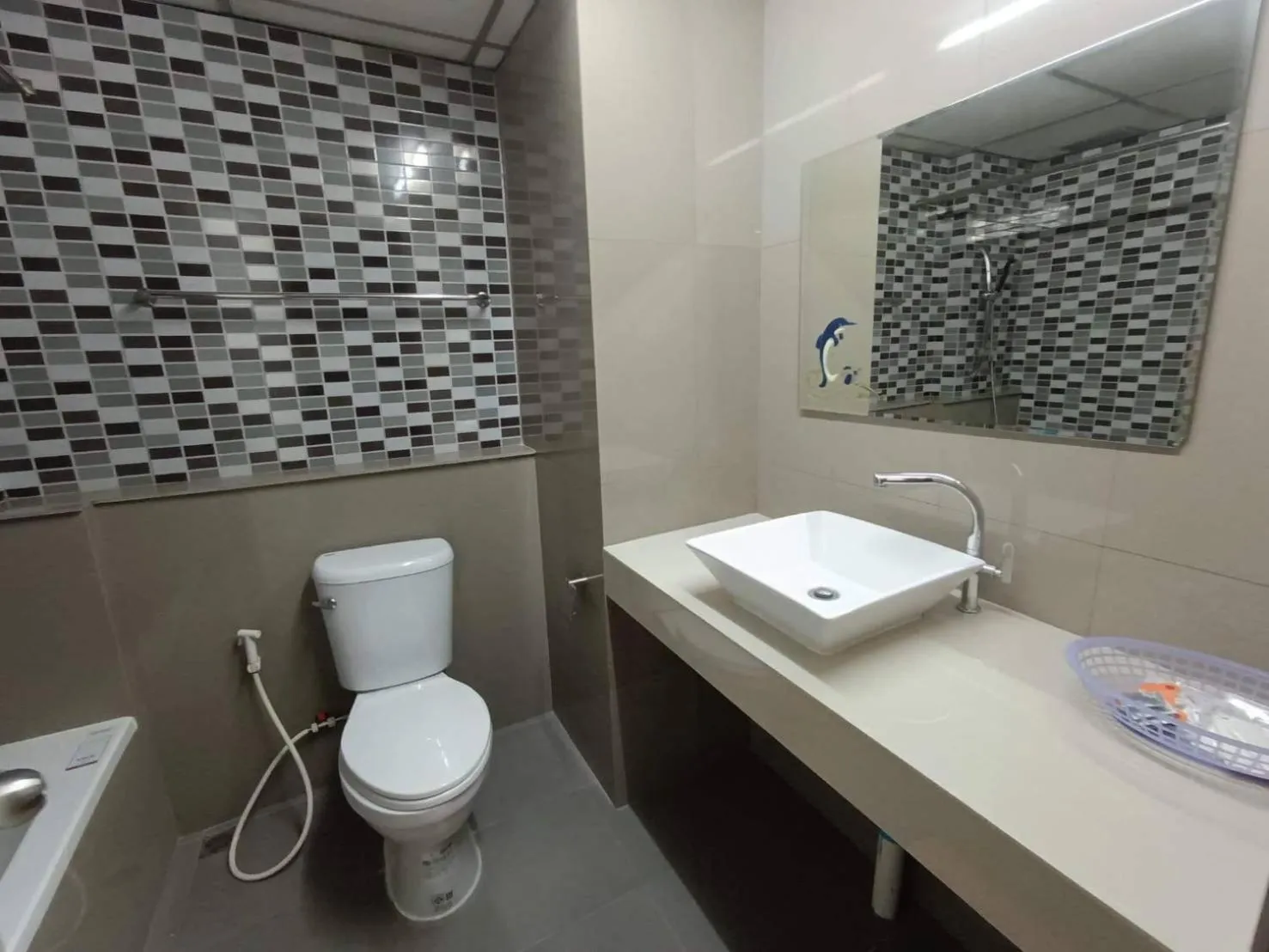 Bathroom in The Pacific Cool Chic