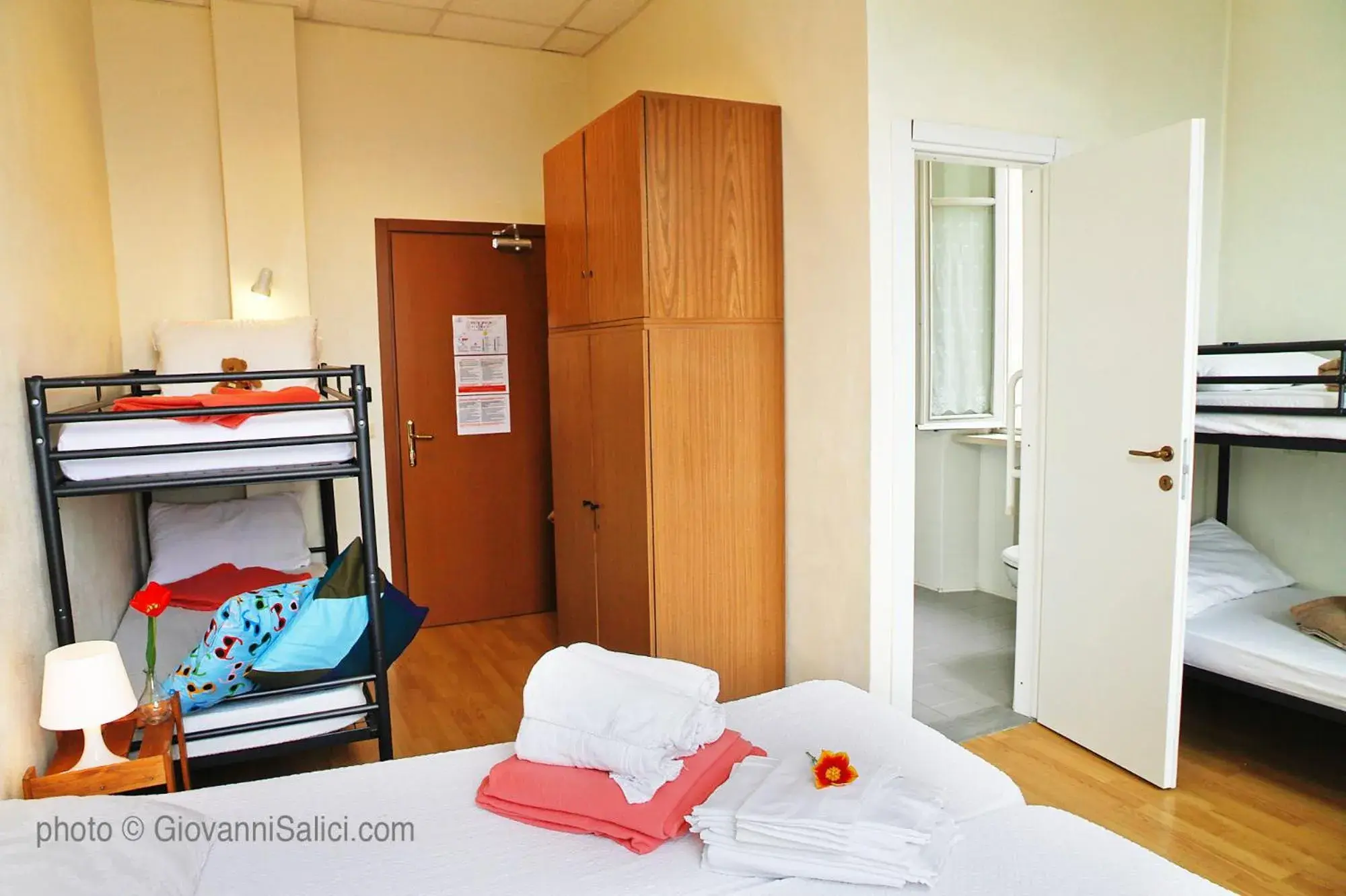 Family Room with Private Bathroom in SANTANGELA Hostel & Rooms Family Room with Private Bathroom in SANTANGELA Hostel & Rooms