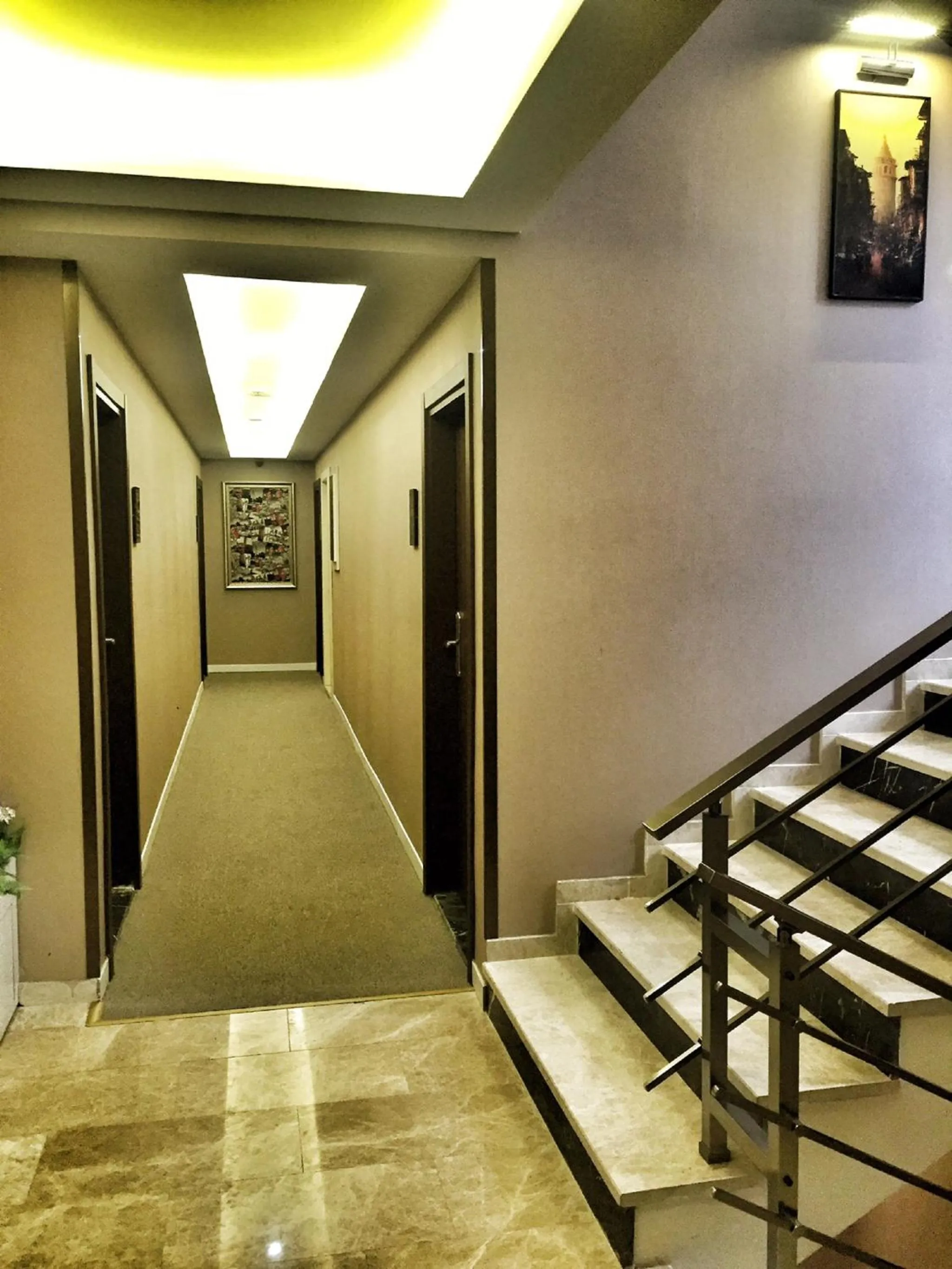 Property building in Royal Life Exclusive