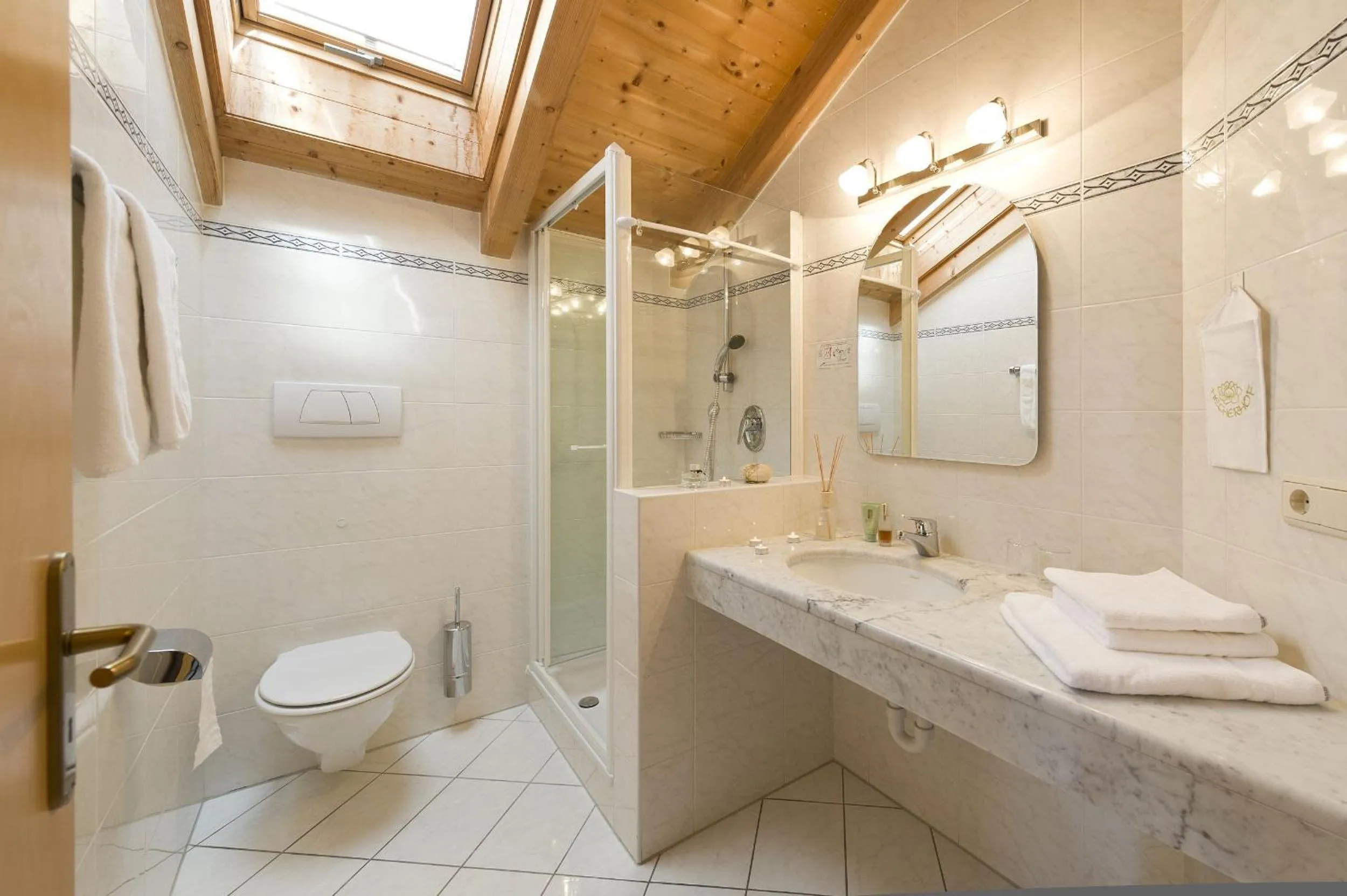 Toilet in Pension Appartment Hecherhof