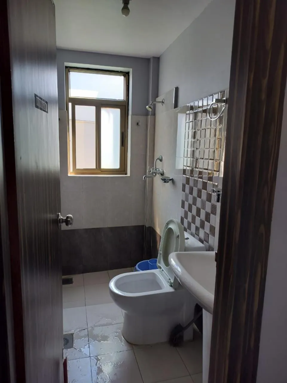 Three Brothers Apartment and Hotel