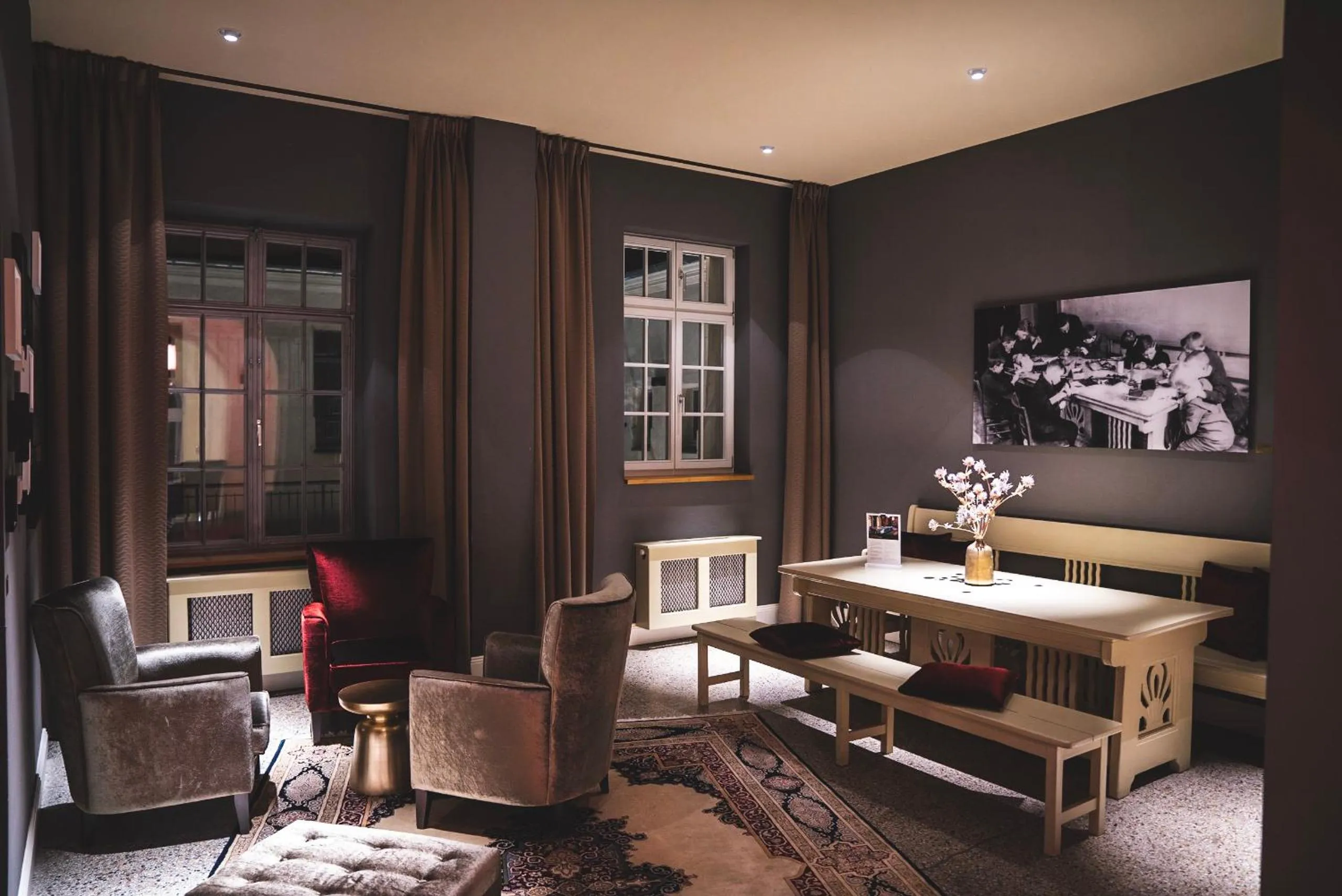 Library in Hotel Oderberger