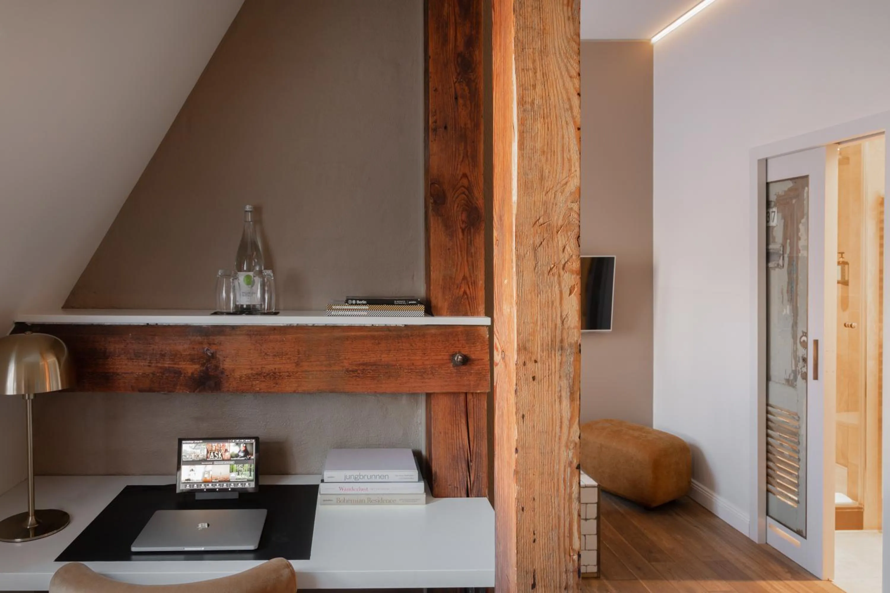 Living room, Bed in Hotel Oderberger
