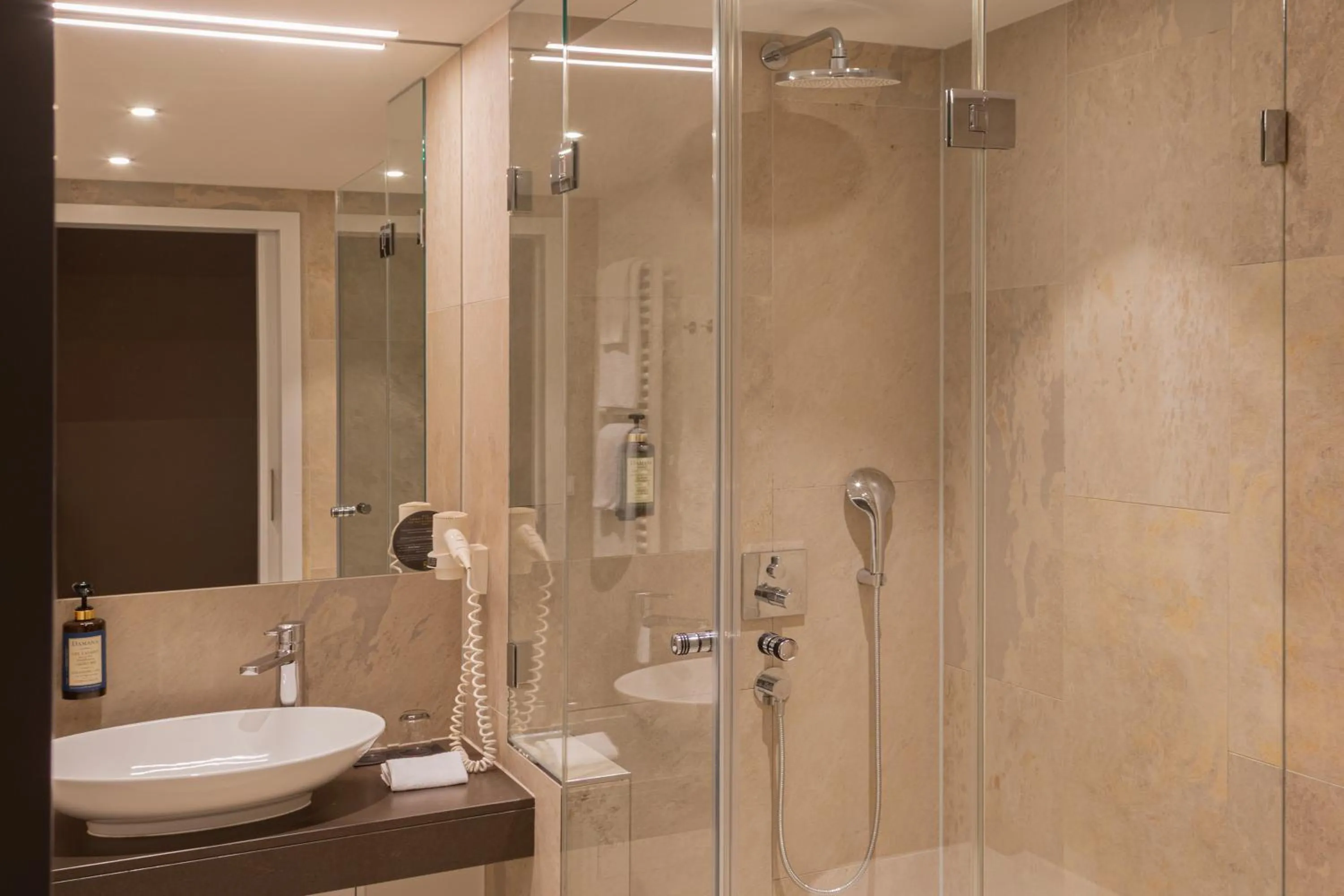 Bathroom in Hotel Oderberger