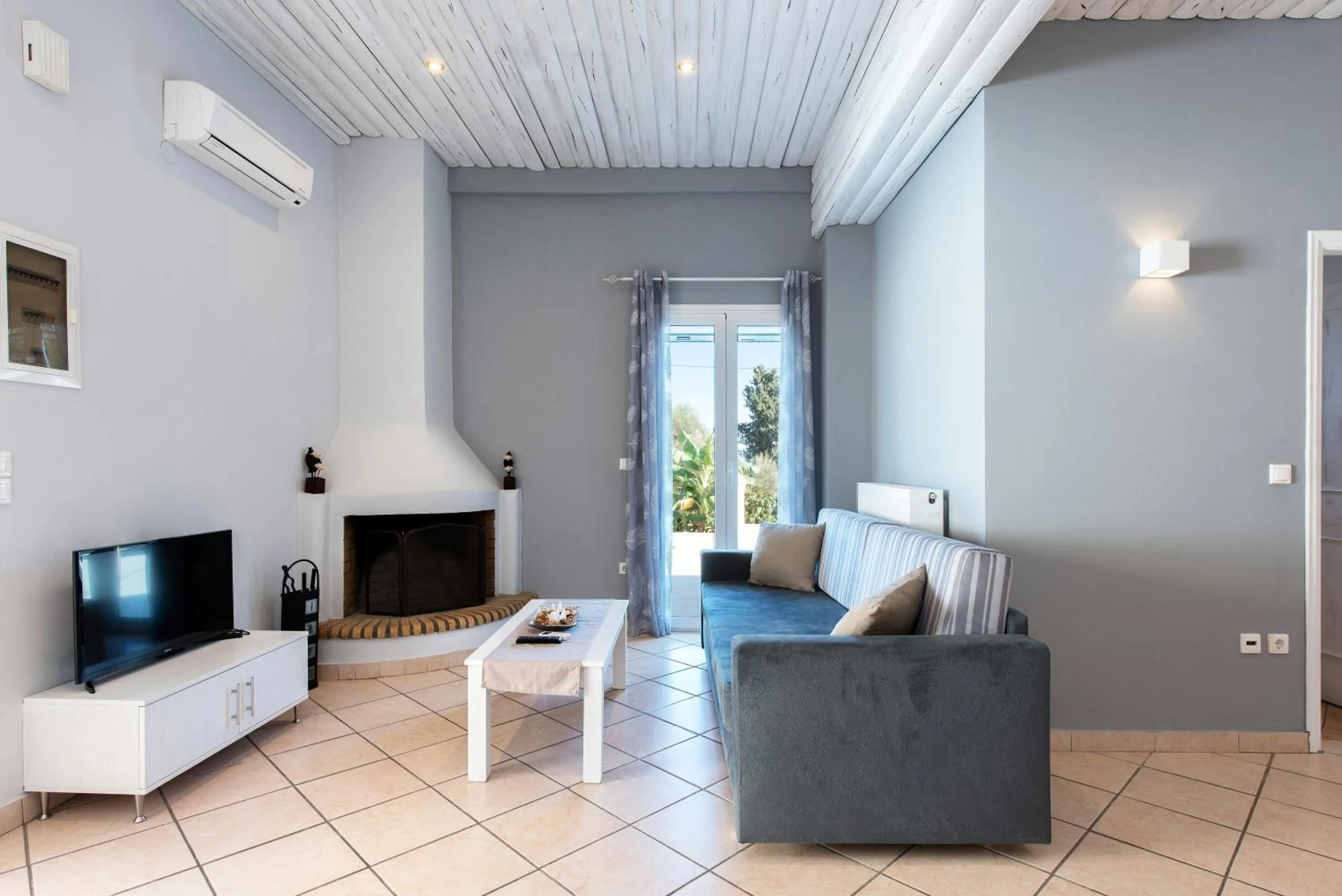 Living room in Anita Village