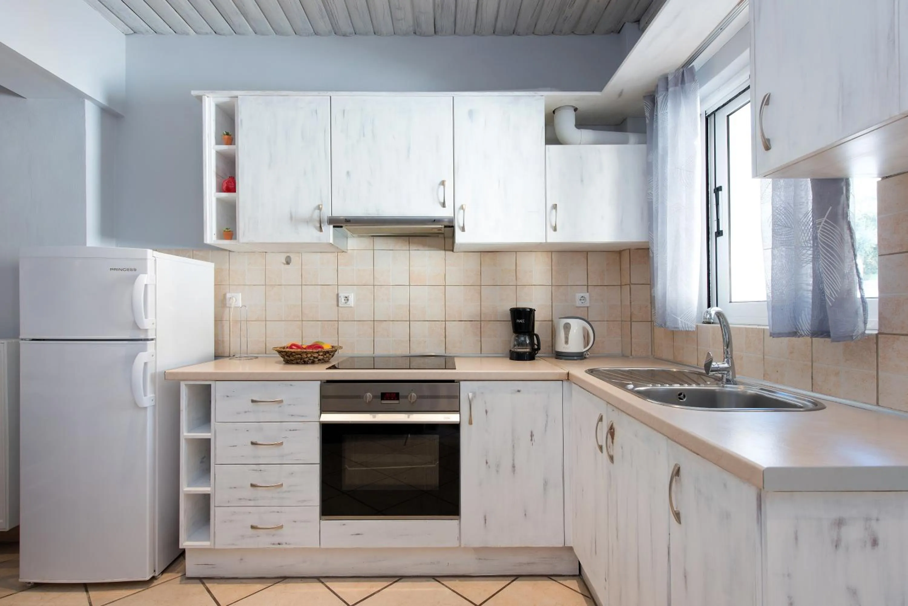 Kitchen or kitchenette in Anita Village