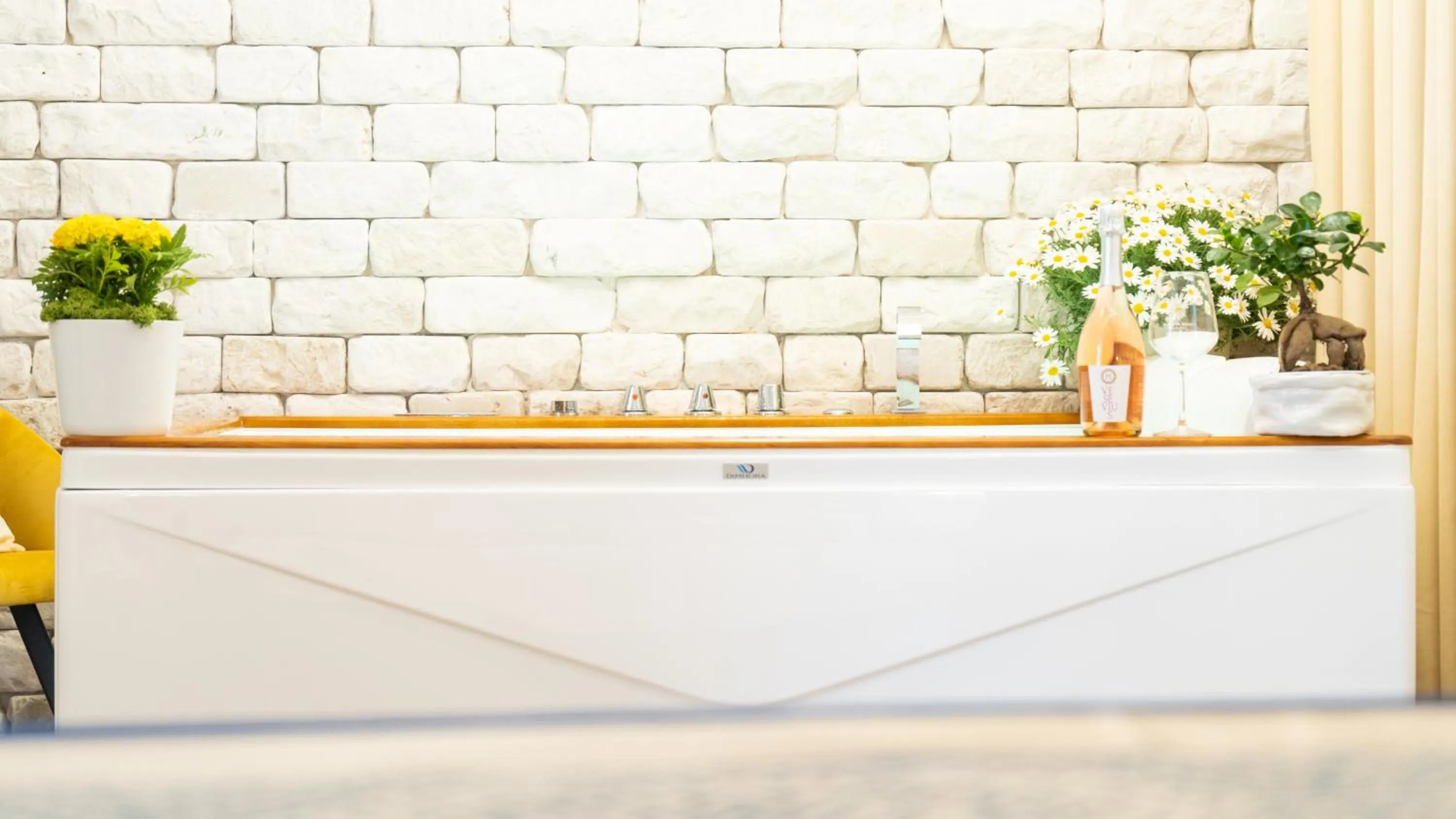 Hot Tub in Resort & Winery Bosco De Medici