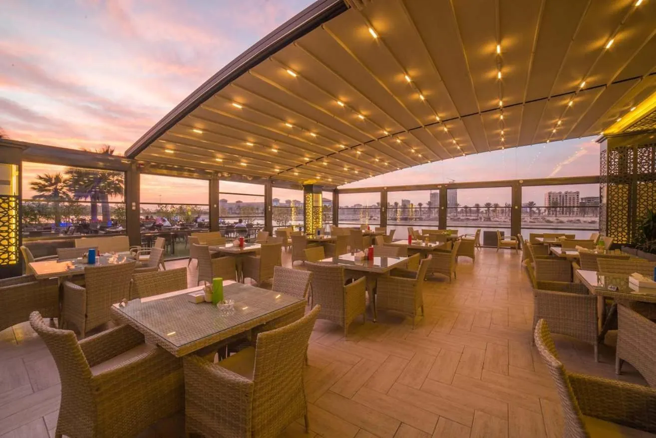 Restaurant/places to eat in Golden Tulip Al Khobar Suites