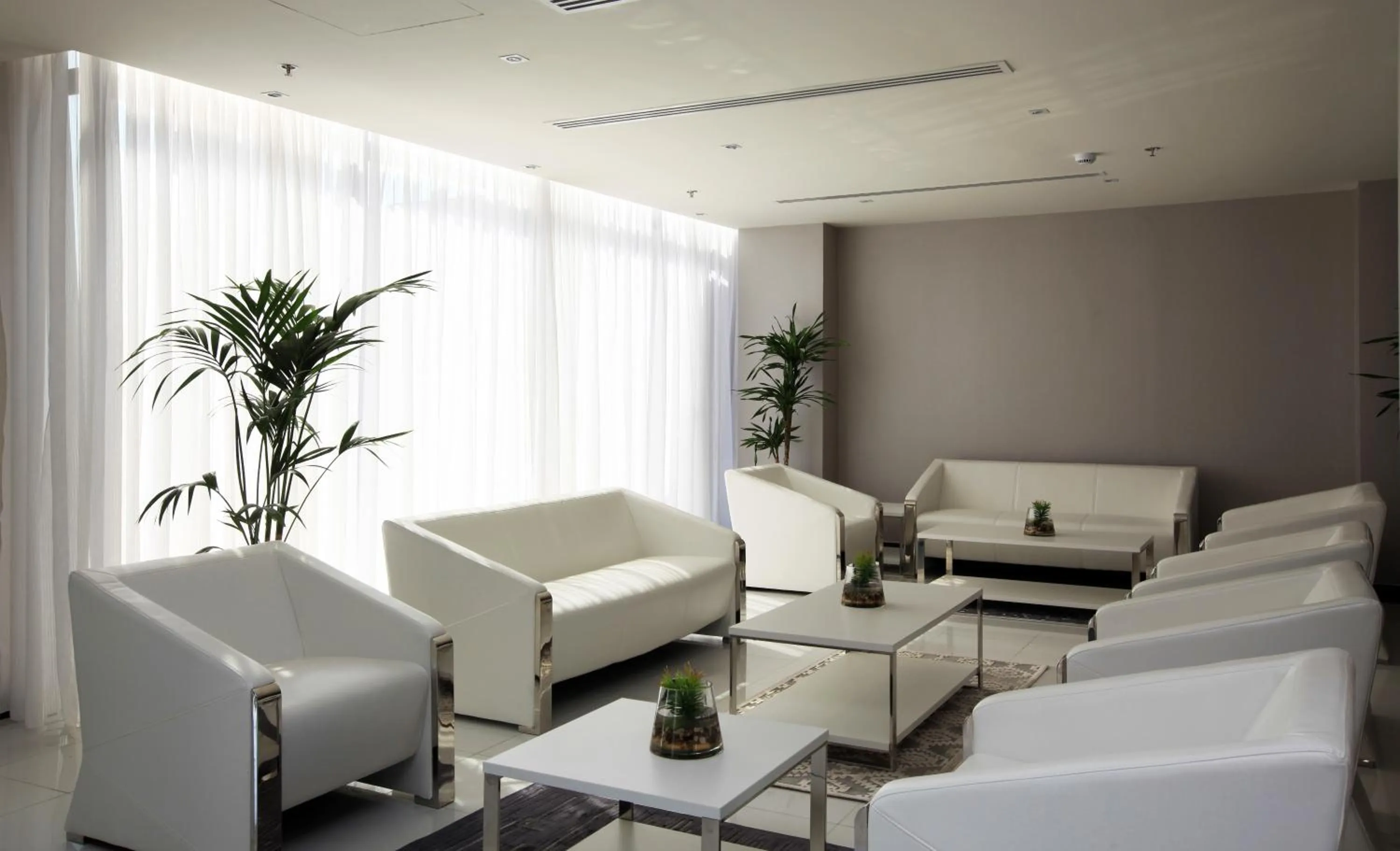 Lobby or reception in Golden Tulip Al Khobar Suites