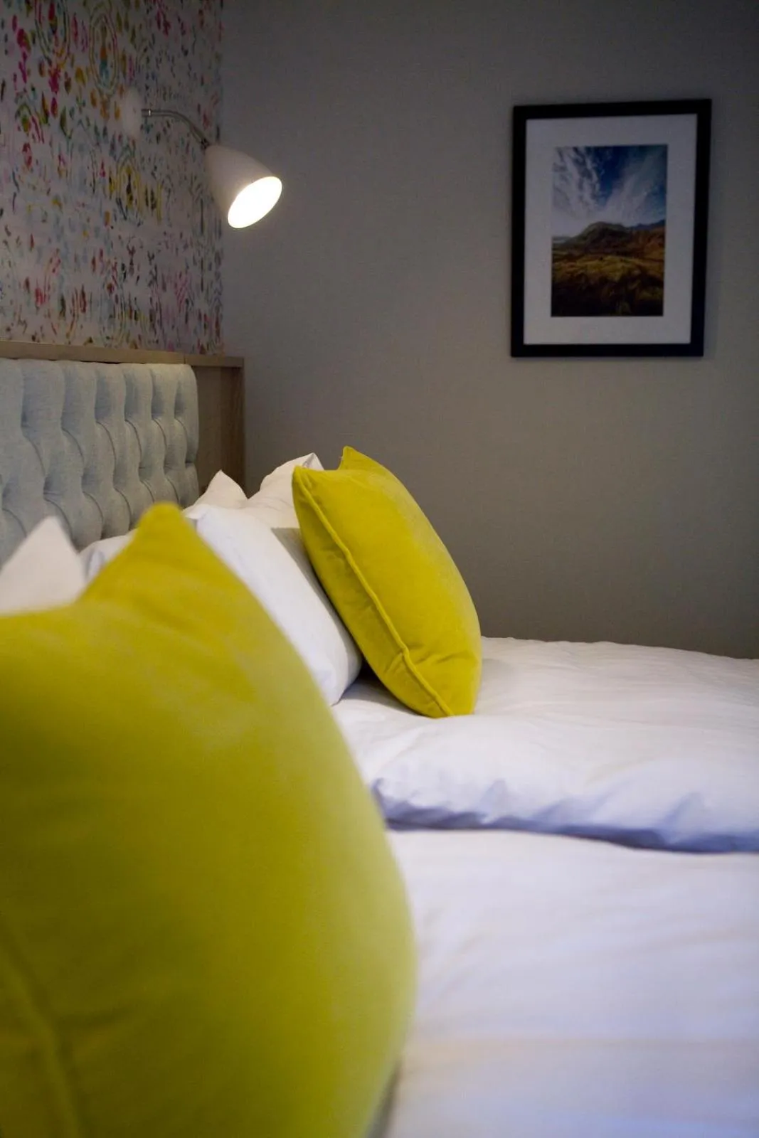 Bedroom, Bed in Saracens Head