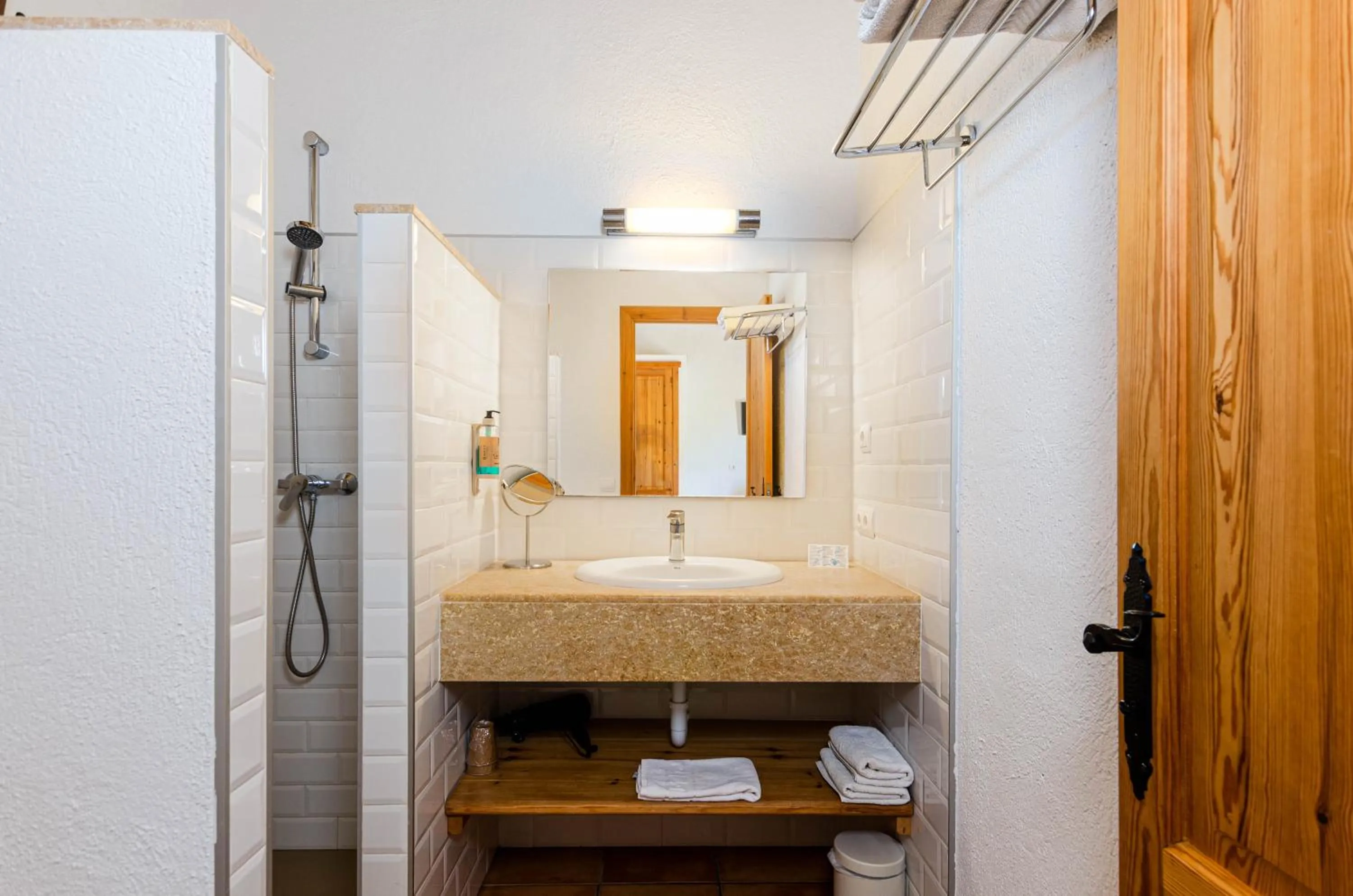 Shower in Can Porretí Agroturisme