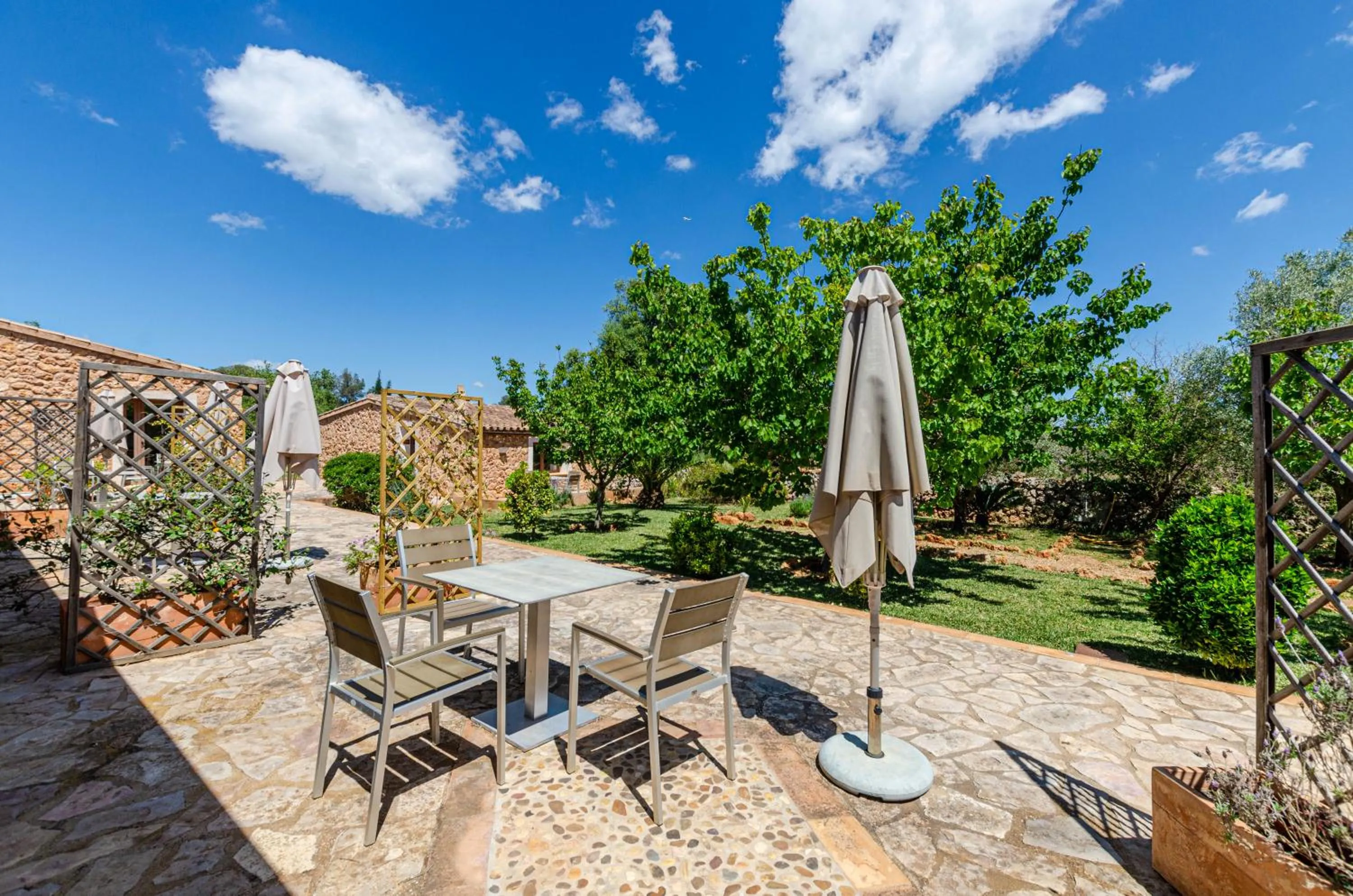 Garden view in Can Porretí Agroturisme