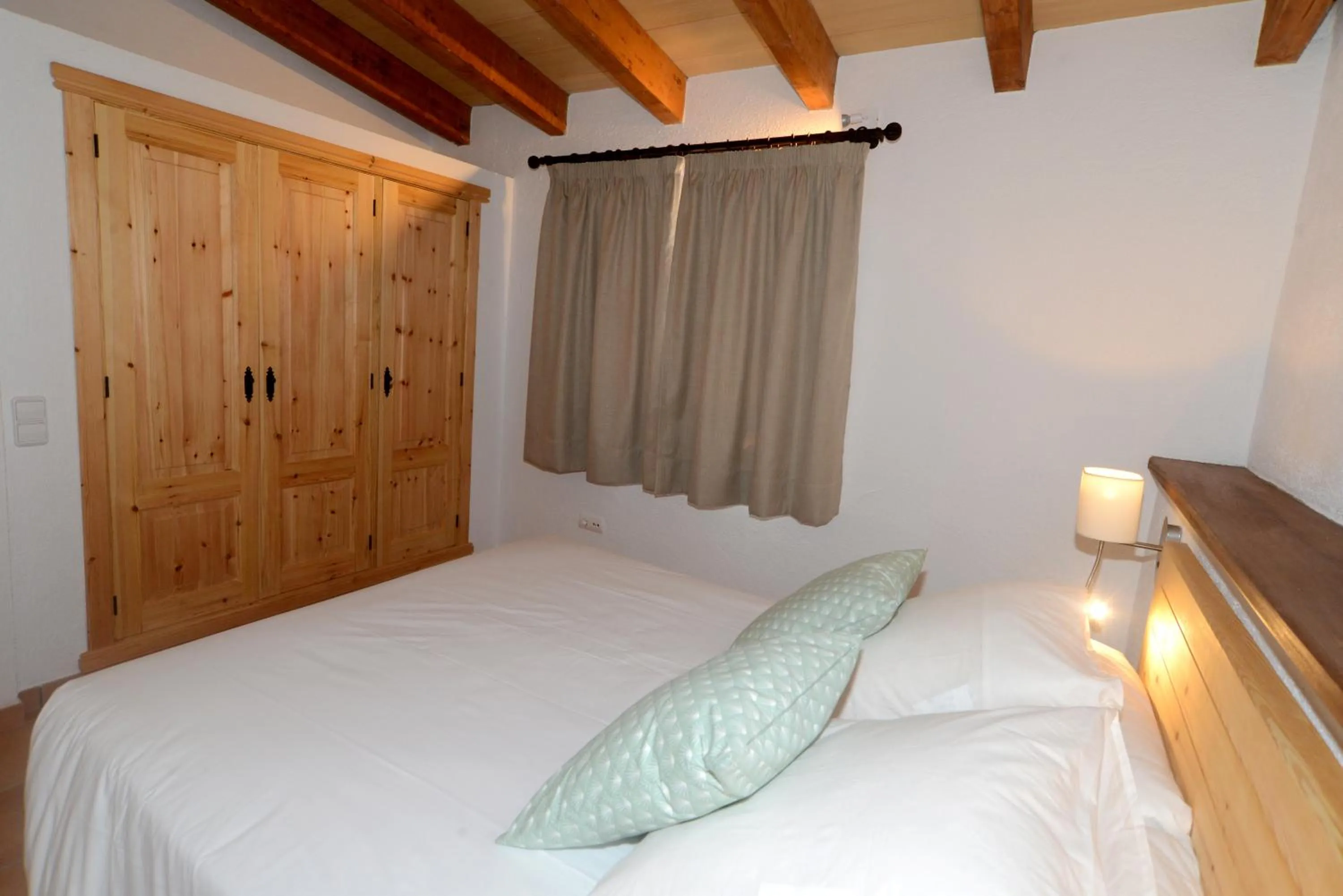 Bedroom, Bed in Can Porretí Agroturisme