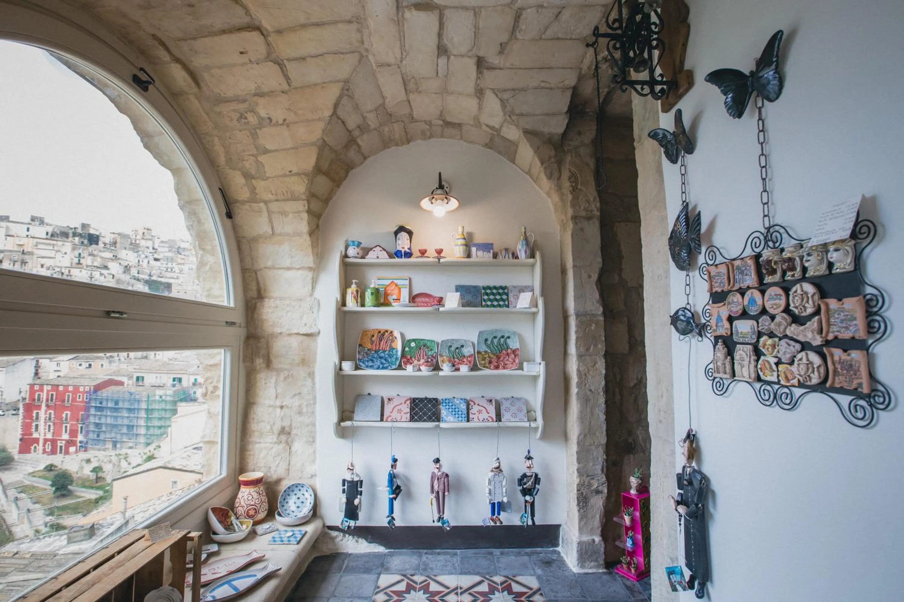 On-site shops in Sabbinirica