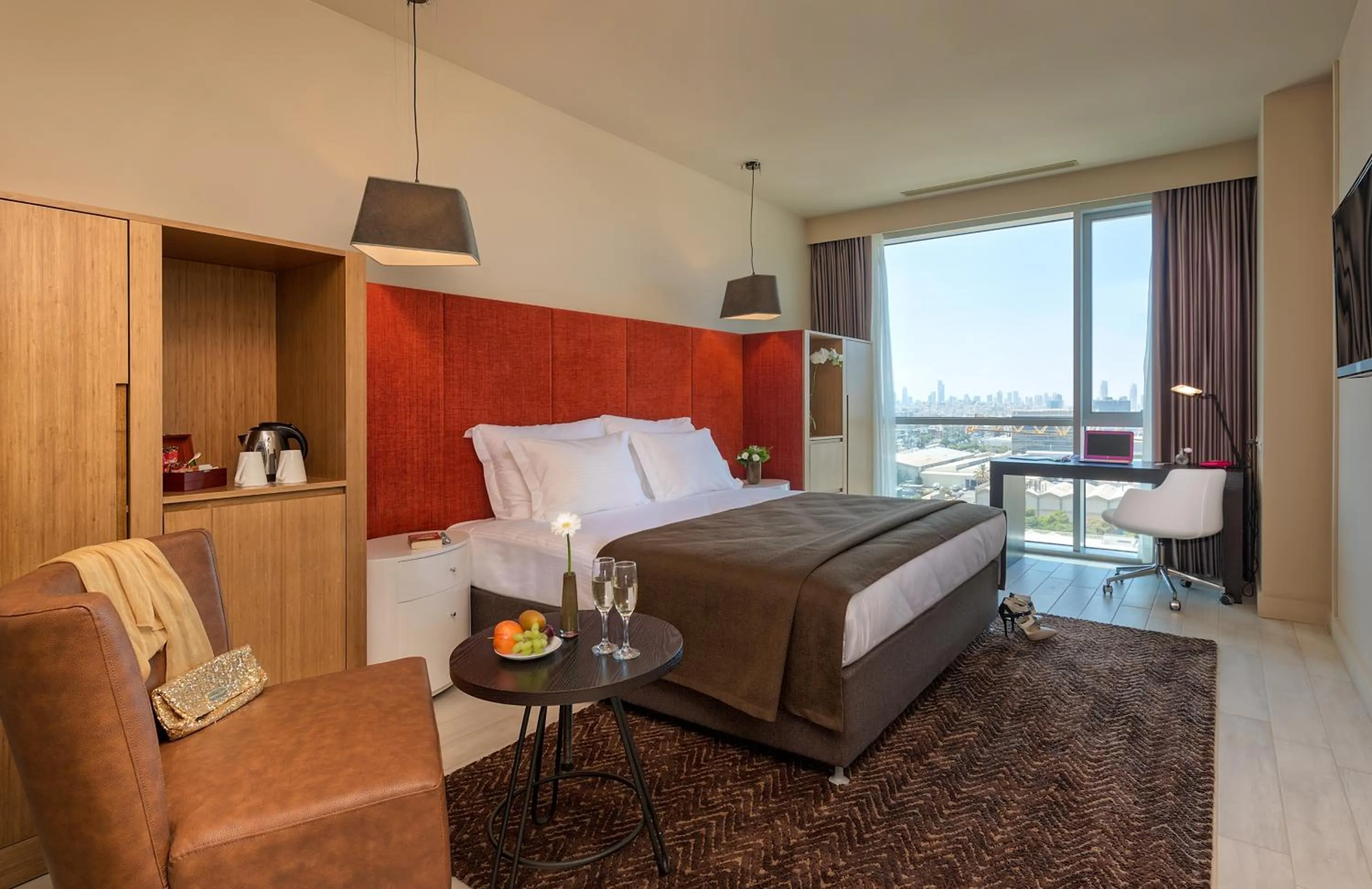 Photo of the whole room, Bed in Prima Link Hotel