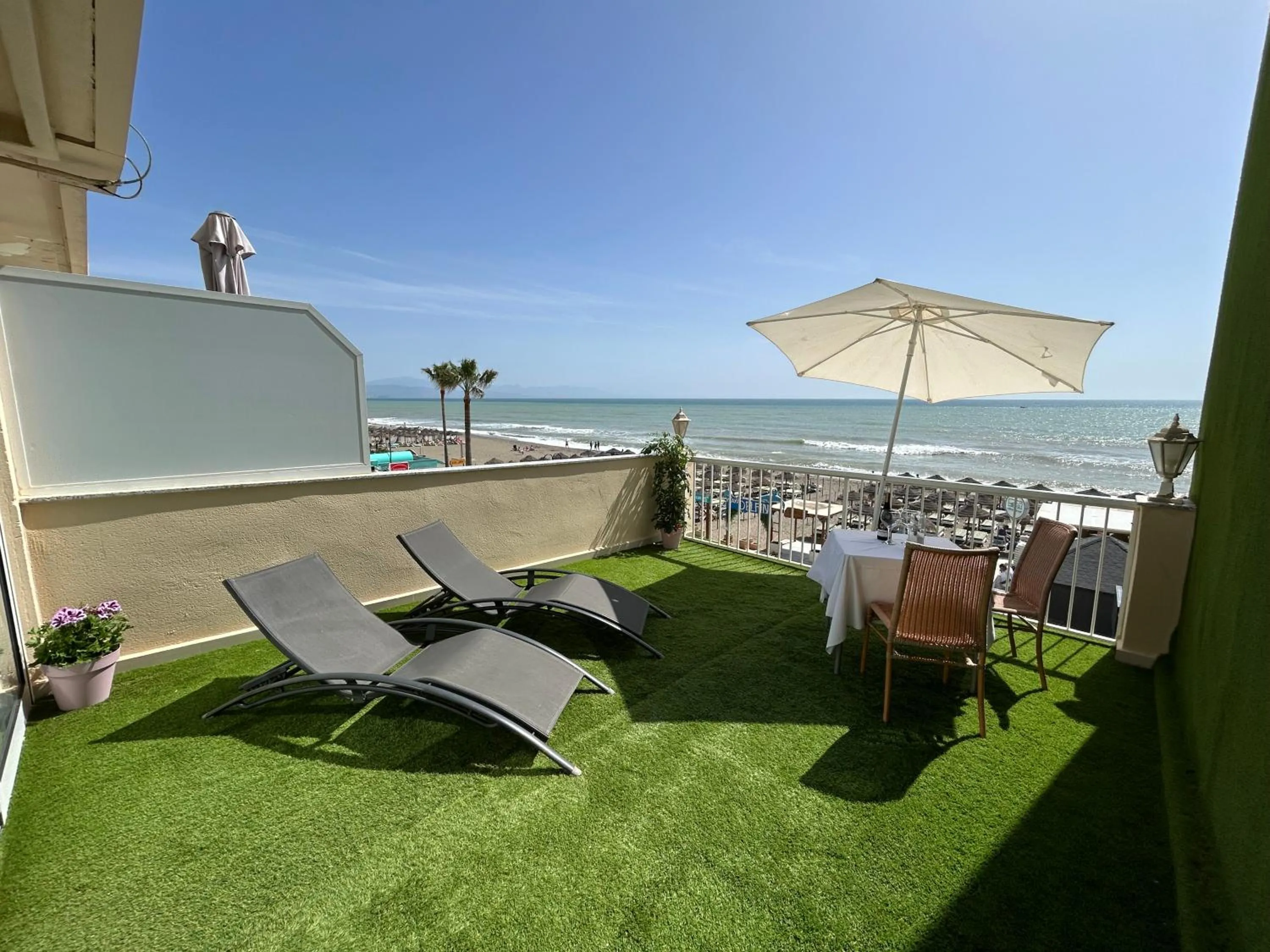 Carihuela Beach Apartamentos