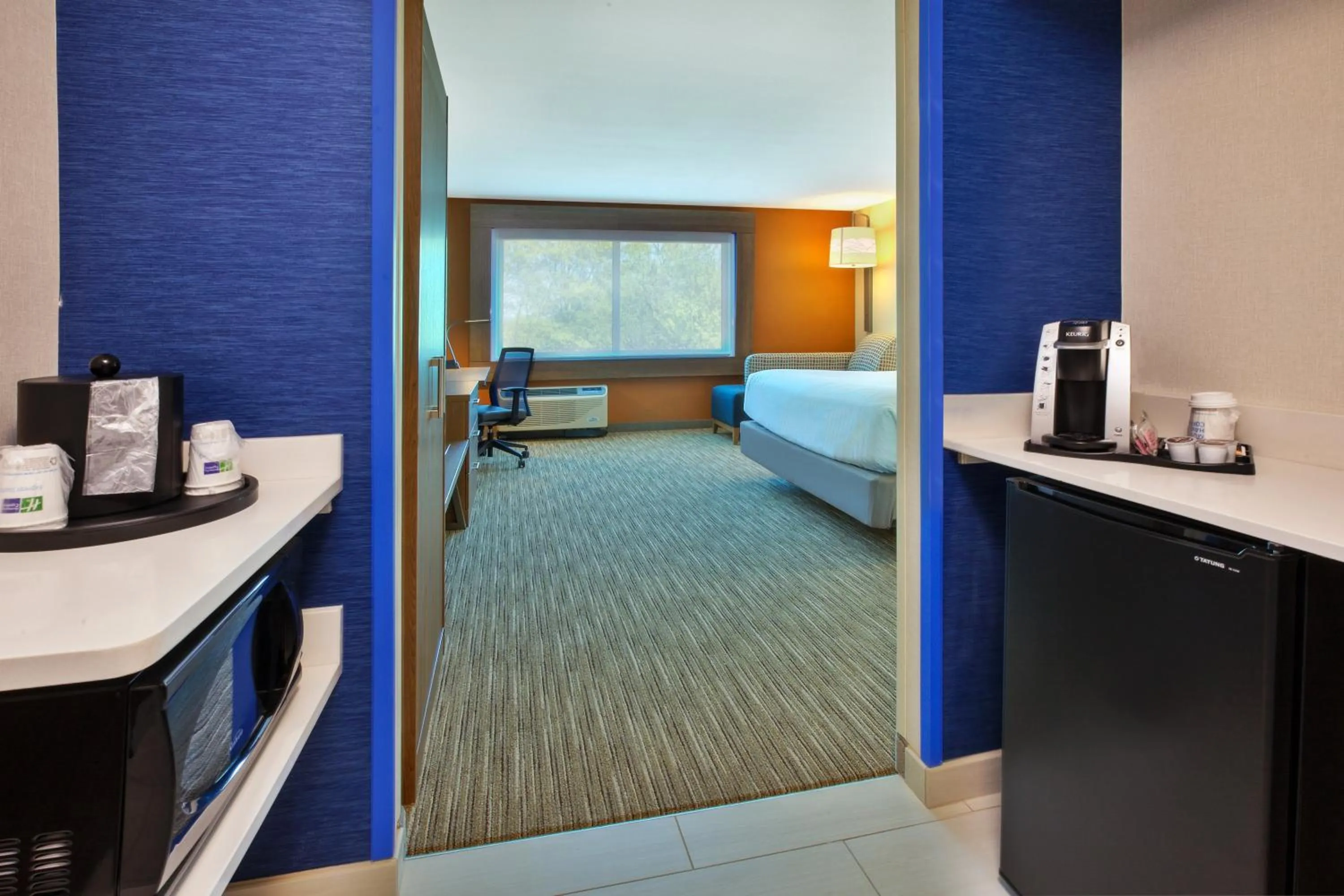 Photo of the whole room in Holiday Inn Express & Suites New Castle by IHG