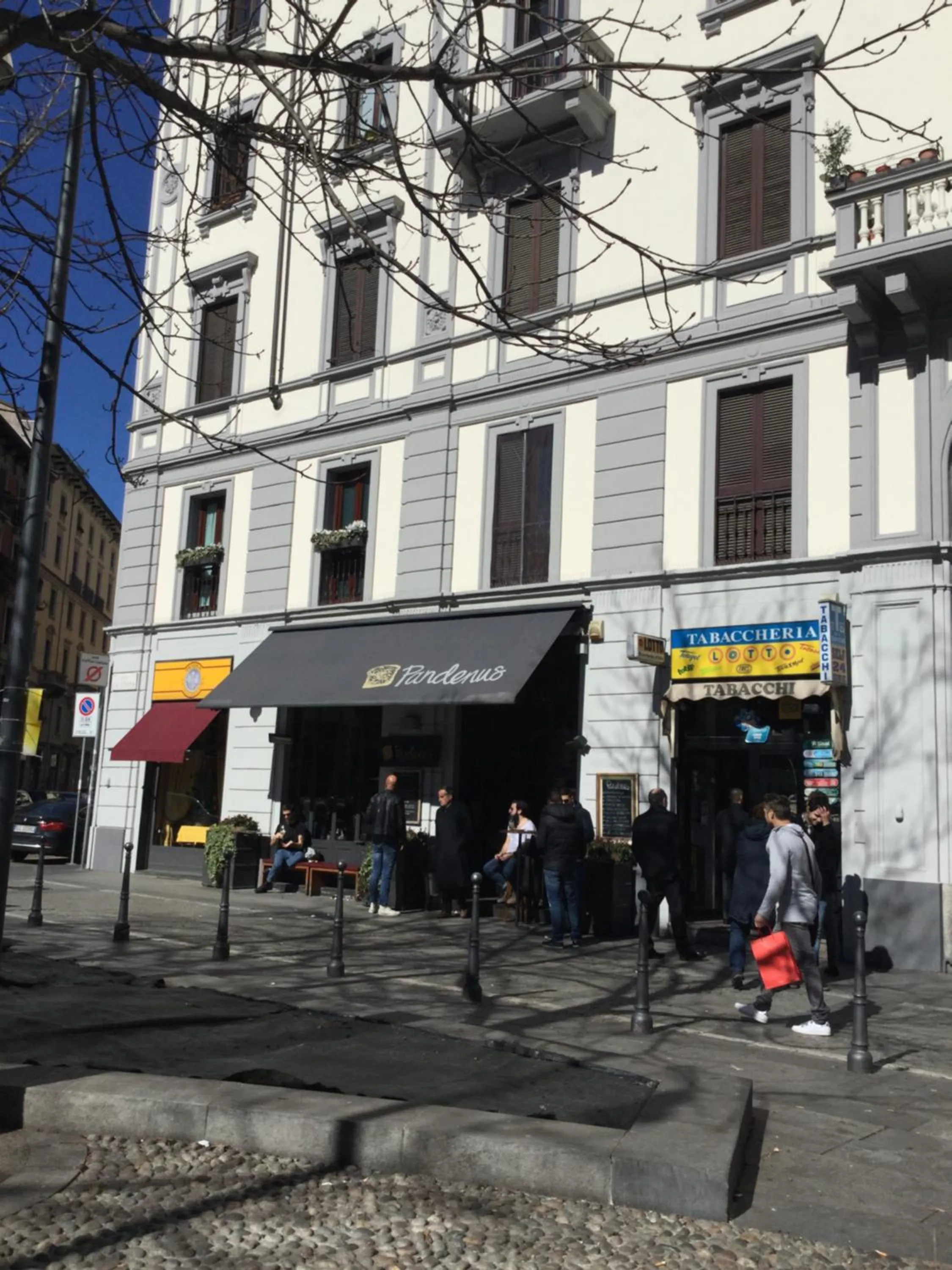 Facade/entrance in Pandenus rooms
