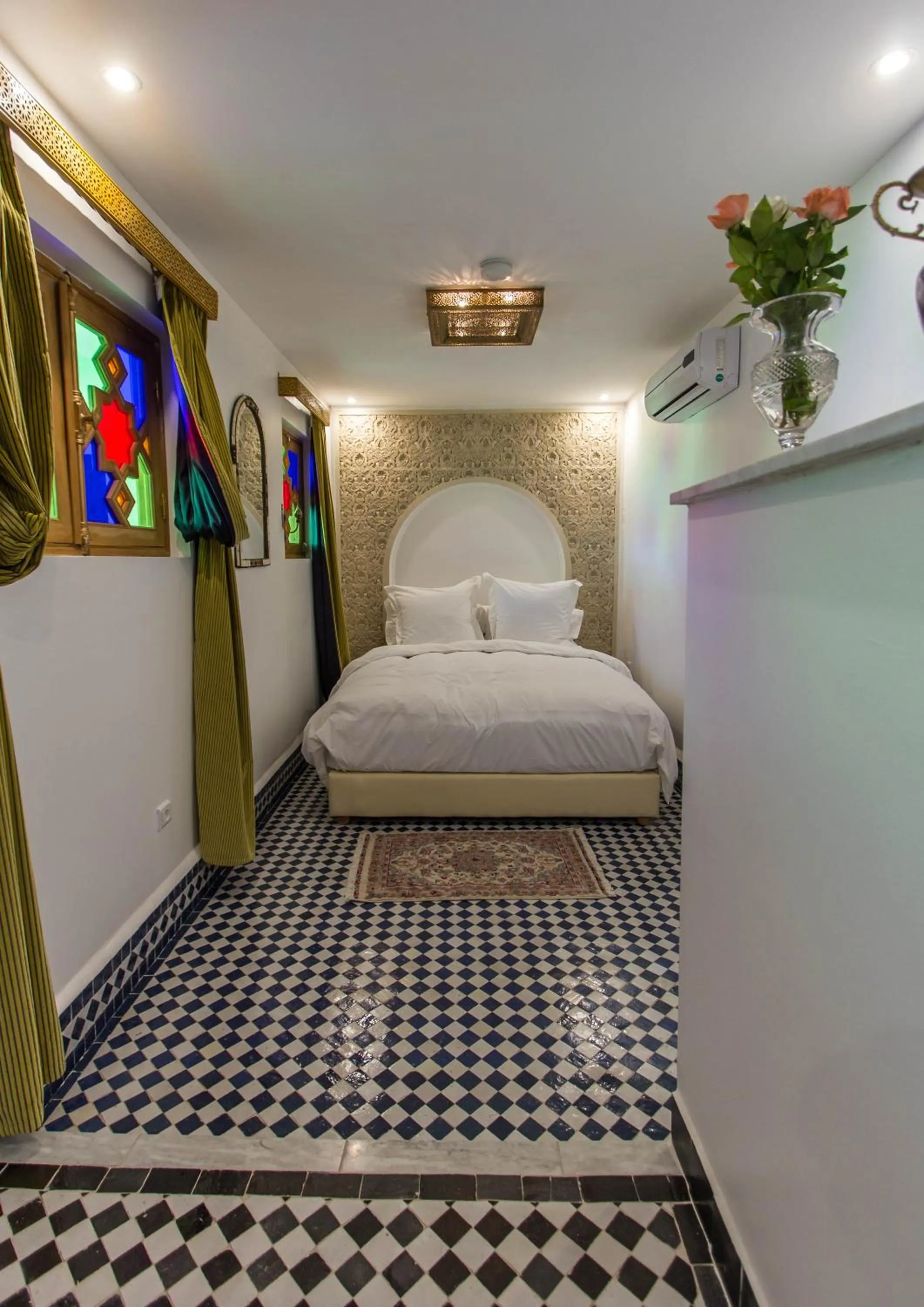 Bedroom, Bed in Riad Amor - Suite & Spa