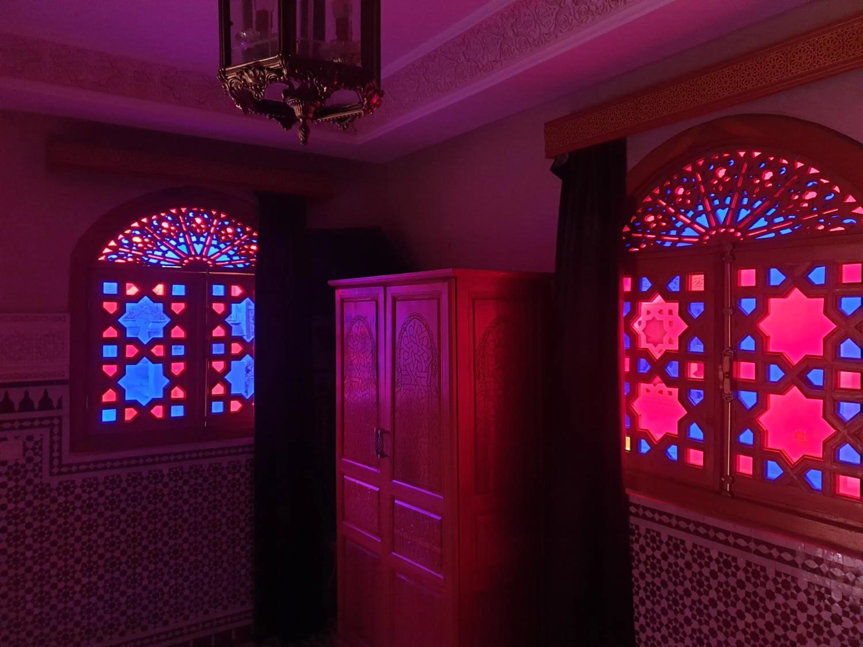 wardrobe in Riad Amor - Suite & Spa